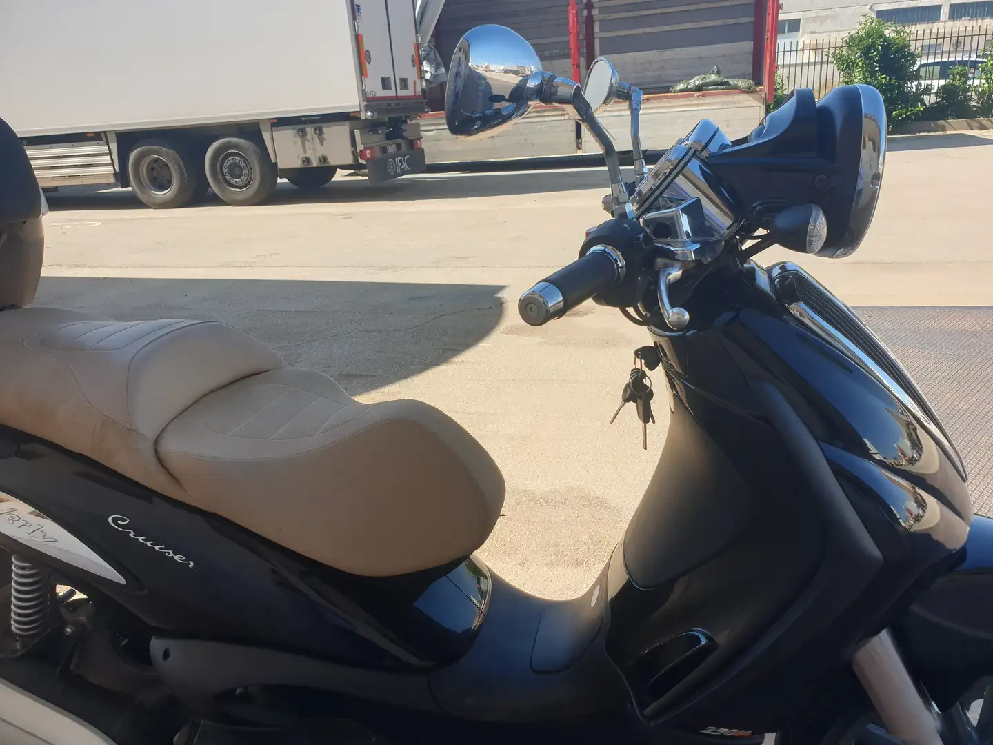 Piaggio Beverly 250 cruiser Nero - 2