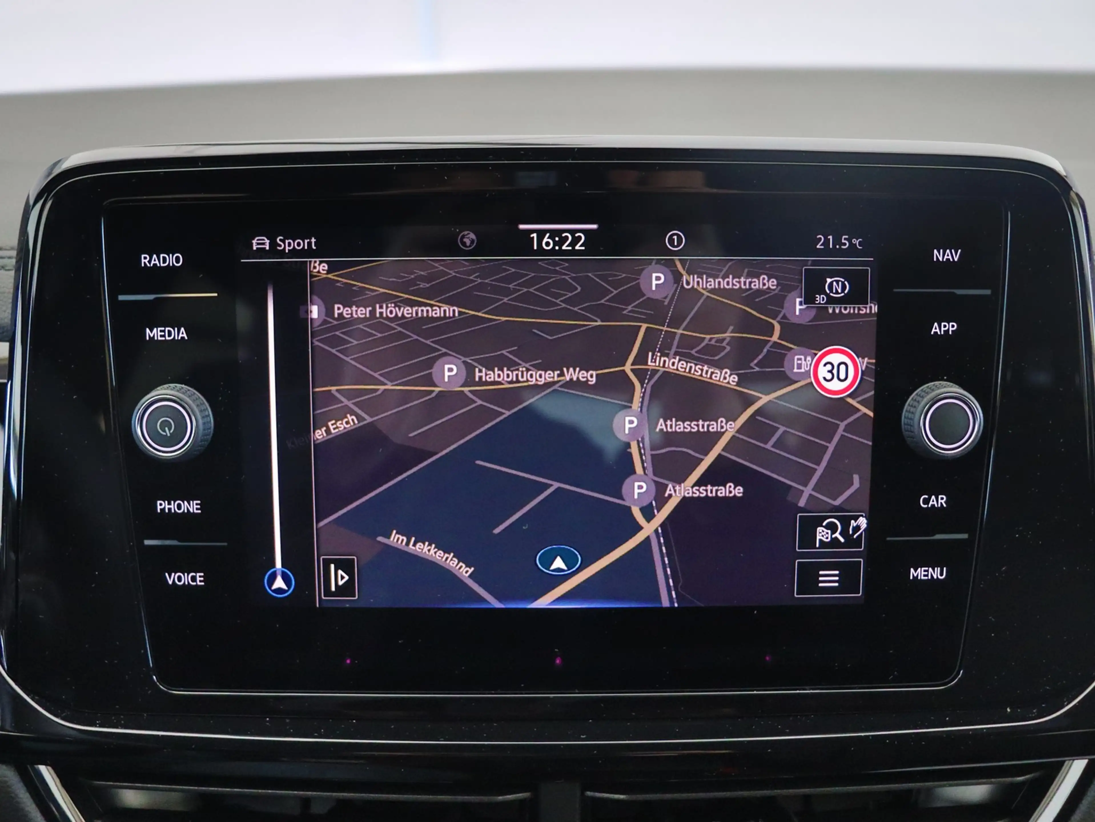 Volkswagen T-Roc Style 2.0TDI DSG+AHK+KAMERA+BLACKSYTL+LED+ACC — photo 9