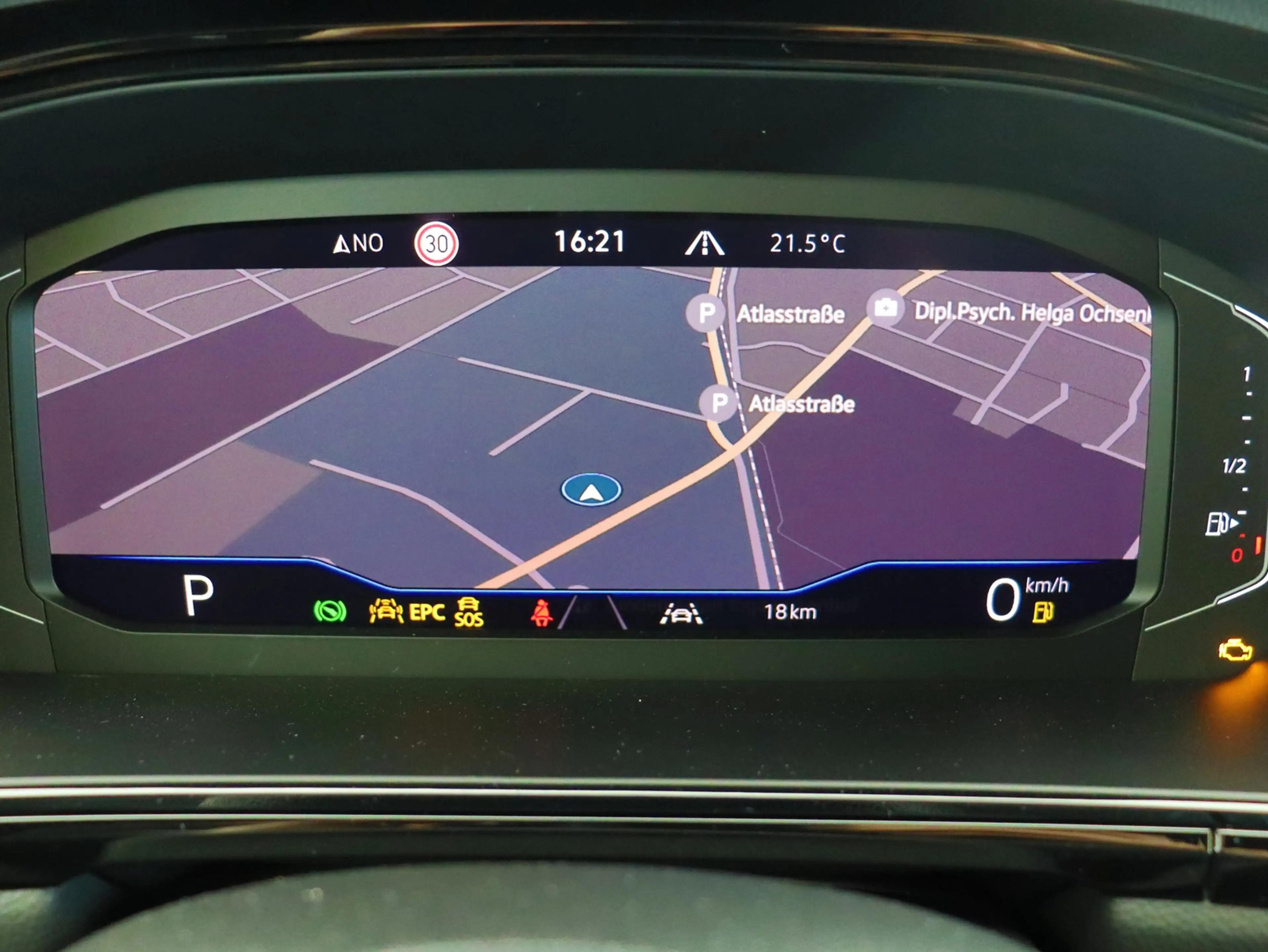 Volkswagen T-Roc Style 2.0TDI DSG+AHK+KAMERA+BLACKSYTL+LED+ACC — photo 6