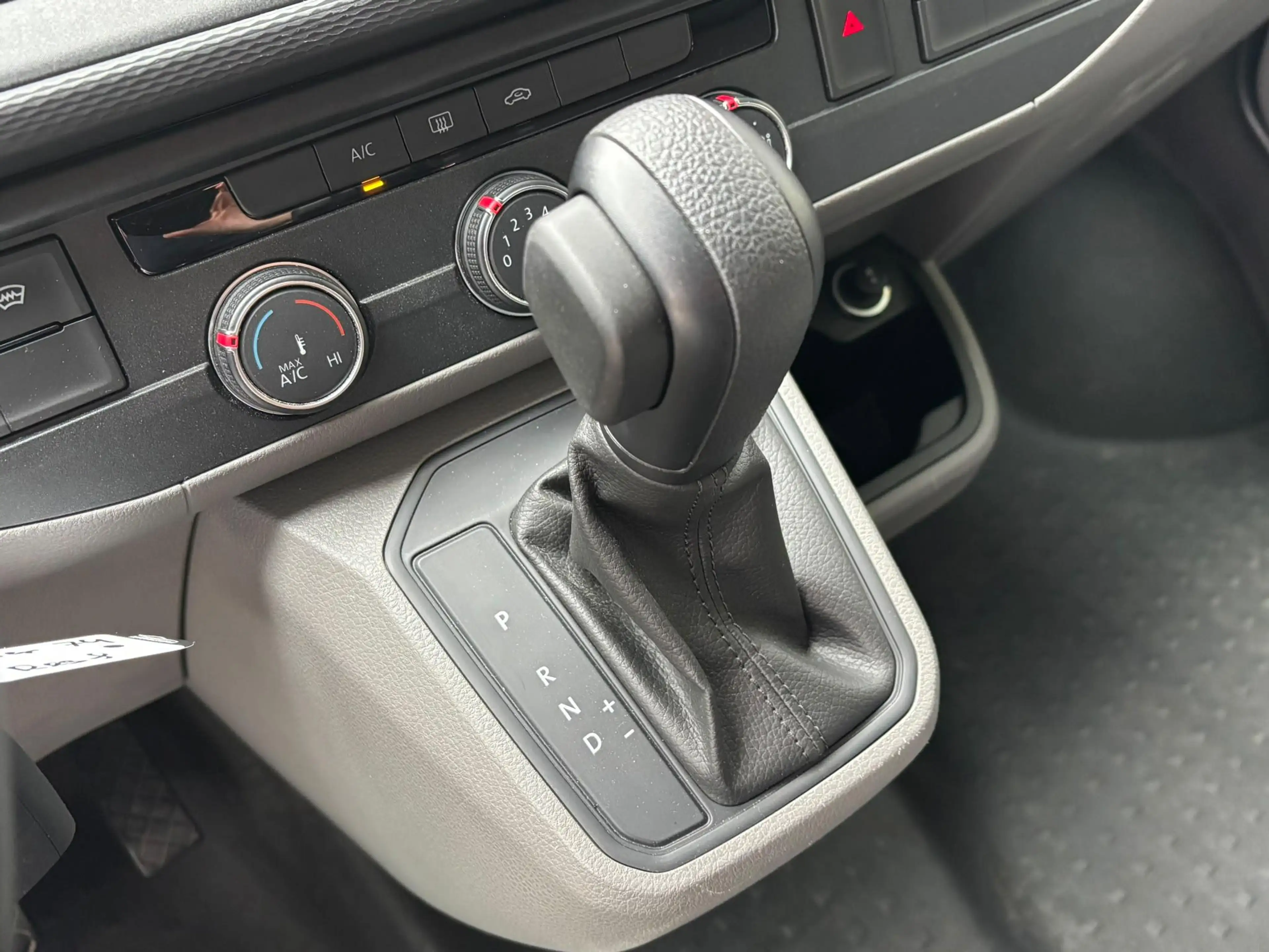Volkswagen T6.1 Transporter 2.0 TDI L1H1 28 Comfortline | ALL-IN PRIJS | CRUIS — photo 12
