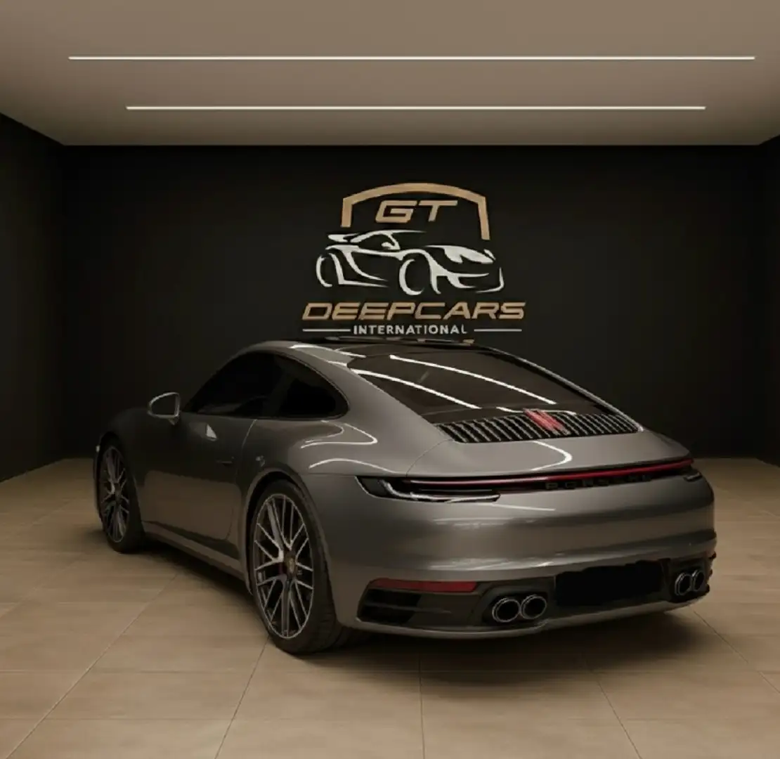 Porsche 992 Carrera 4 Coupé PDK Gris - 2