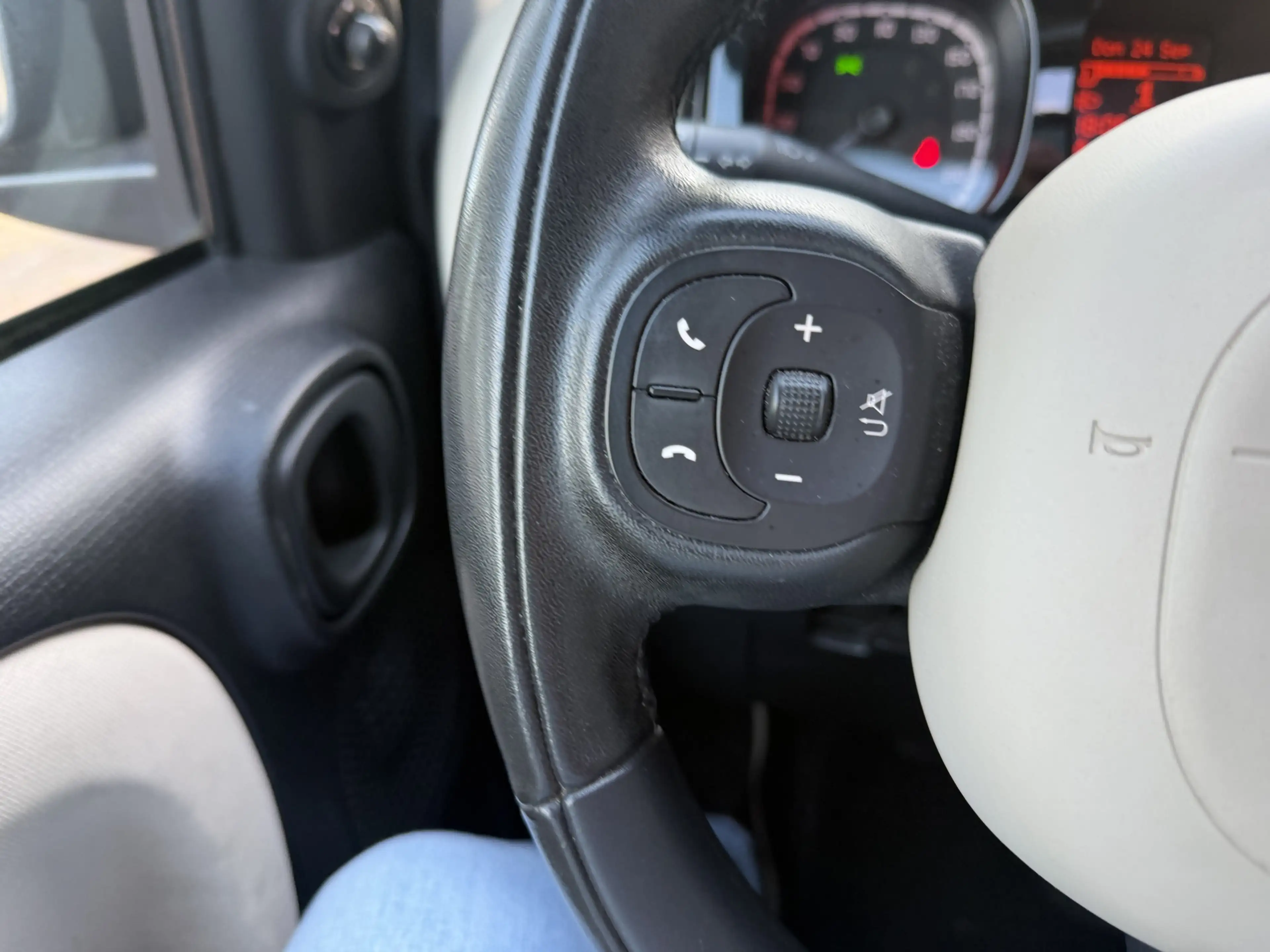 Fiat Panda 0.9 TwinAir Lounge Schuifdak Automaat Bj 2016 Km 1 — photo 17