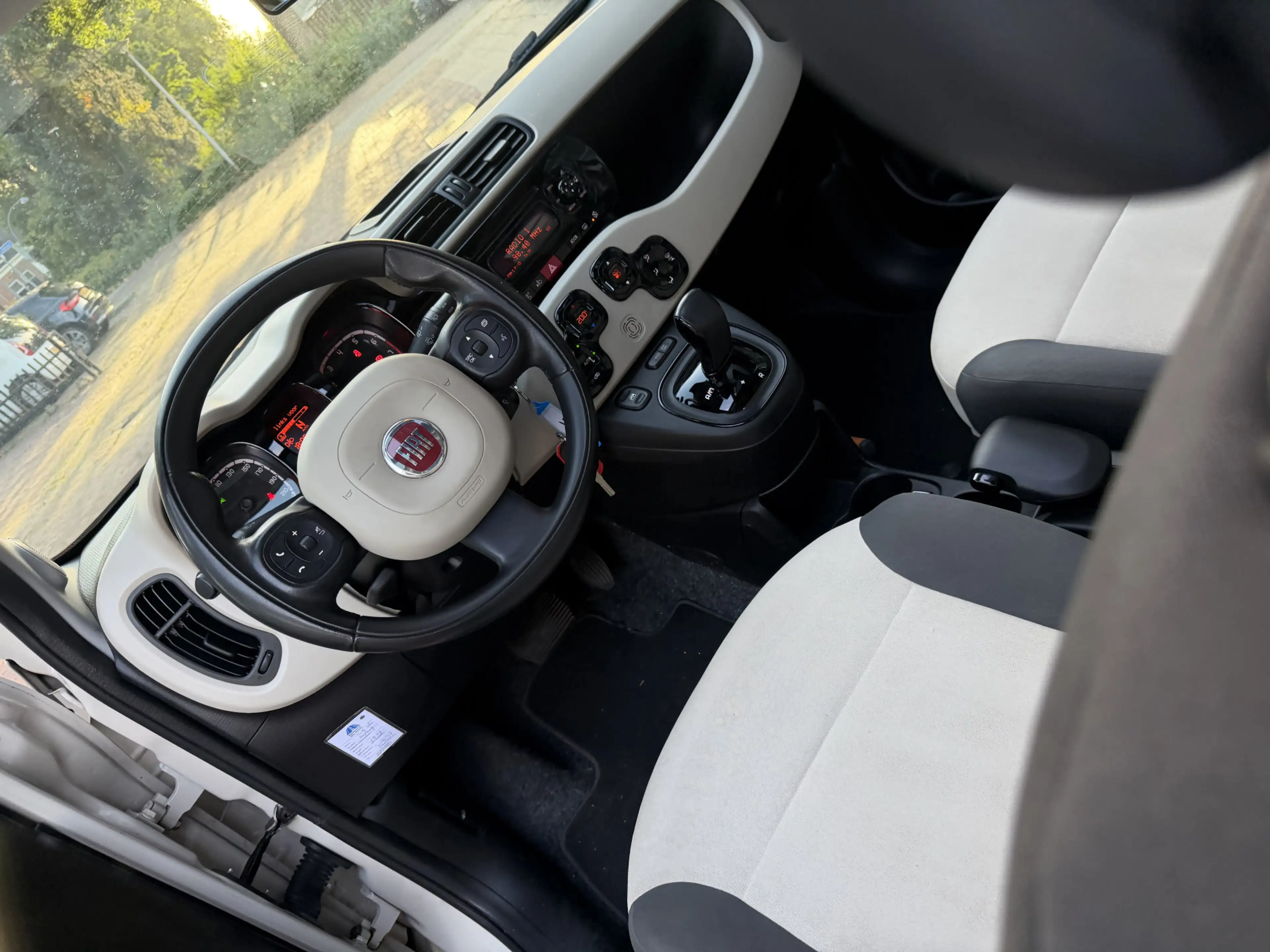 Fiat Panda 0.9 TwinAir Lounge Schuifdak Automaat Bj 2016 Km 1 — photo 8