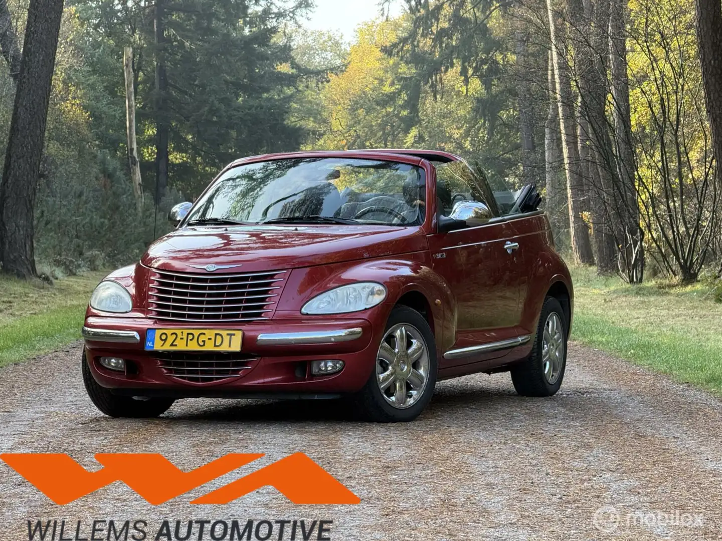 Chrysler PT Cruiser Cabrio 2.4i Limited Rood - 1