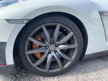 Freni CARBO permuta Porsche Taycan turbo s