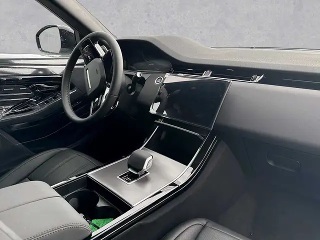 Land Rover Range Rover Evoque view 4