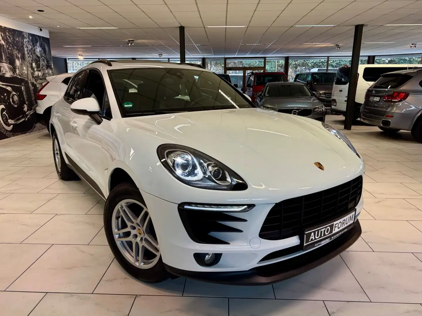 Porsche Macan SPORT PANORAMA LEDER KAMERA MEMORY PDC SHZ Weiß - 2