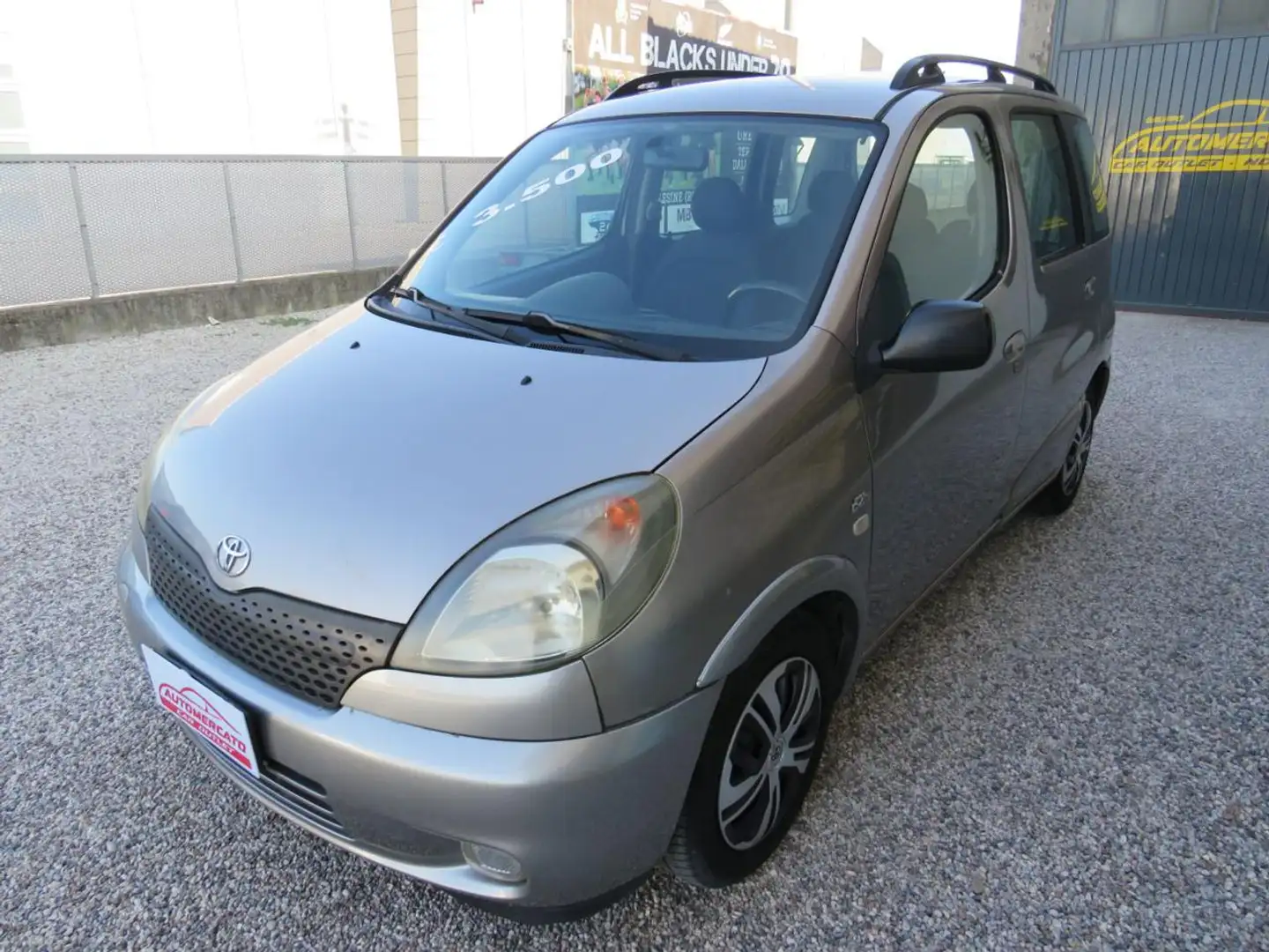 Toyota Yaris Verso 1.4 Tdi D-4D cat Sol '03 Grigio - 1