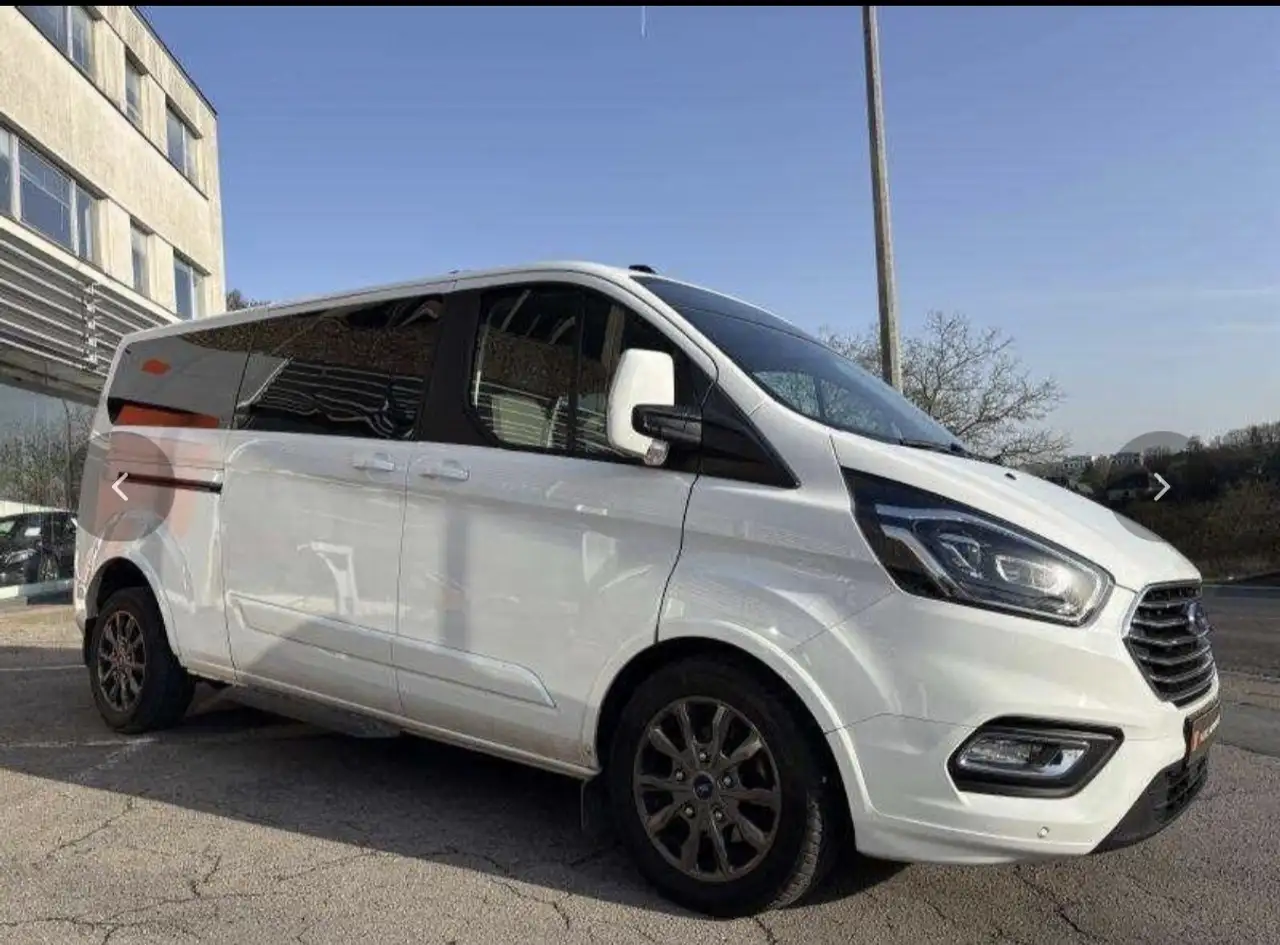 Ford Tourneo Custom