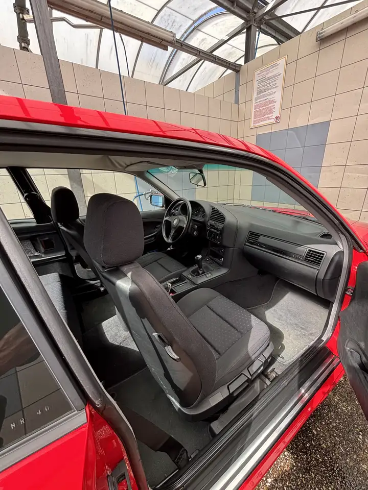 BMW 316i, foto 2