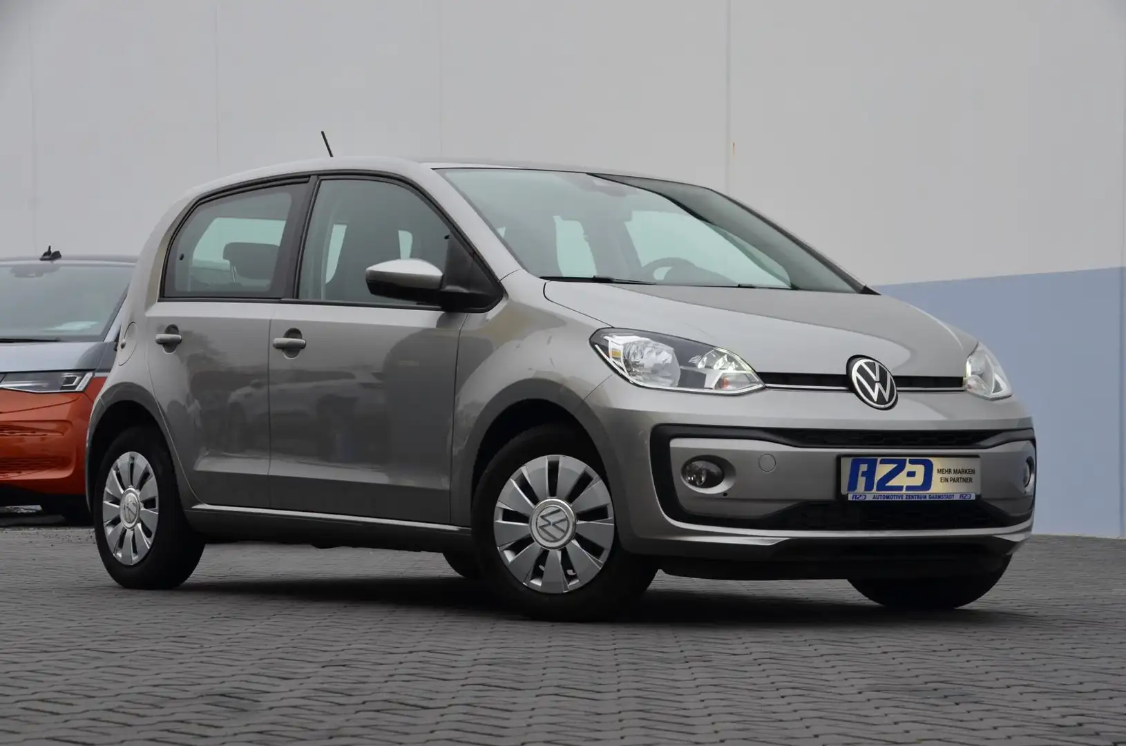 Volkswagen up! 1.0 MPI R-KAM SITZHZ MULTILENKRAD KLIMA-AUTO Silber - 2