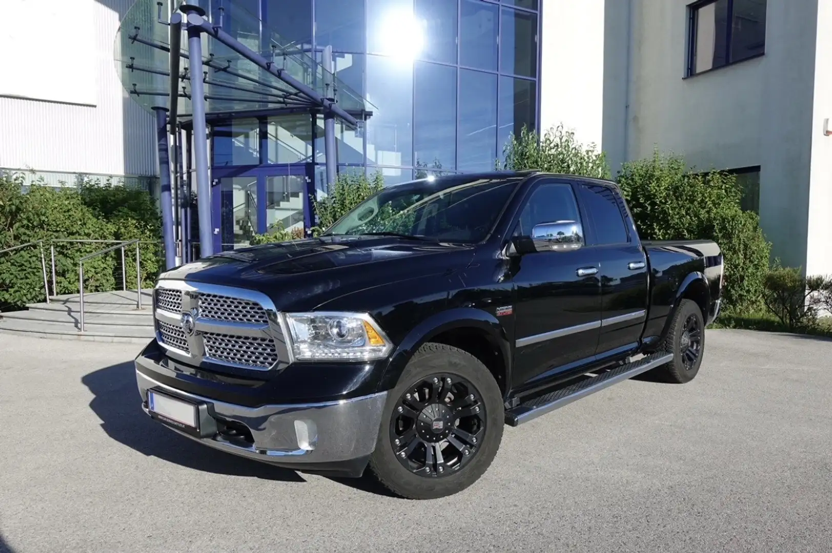 Dodge RAM Laramie 1500 5,7 Hemi - 1