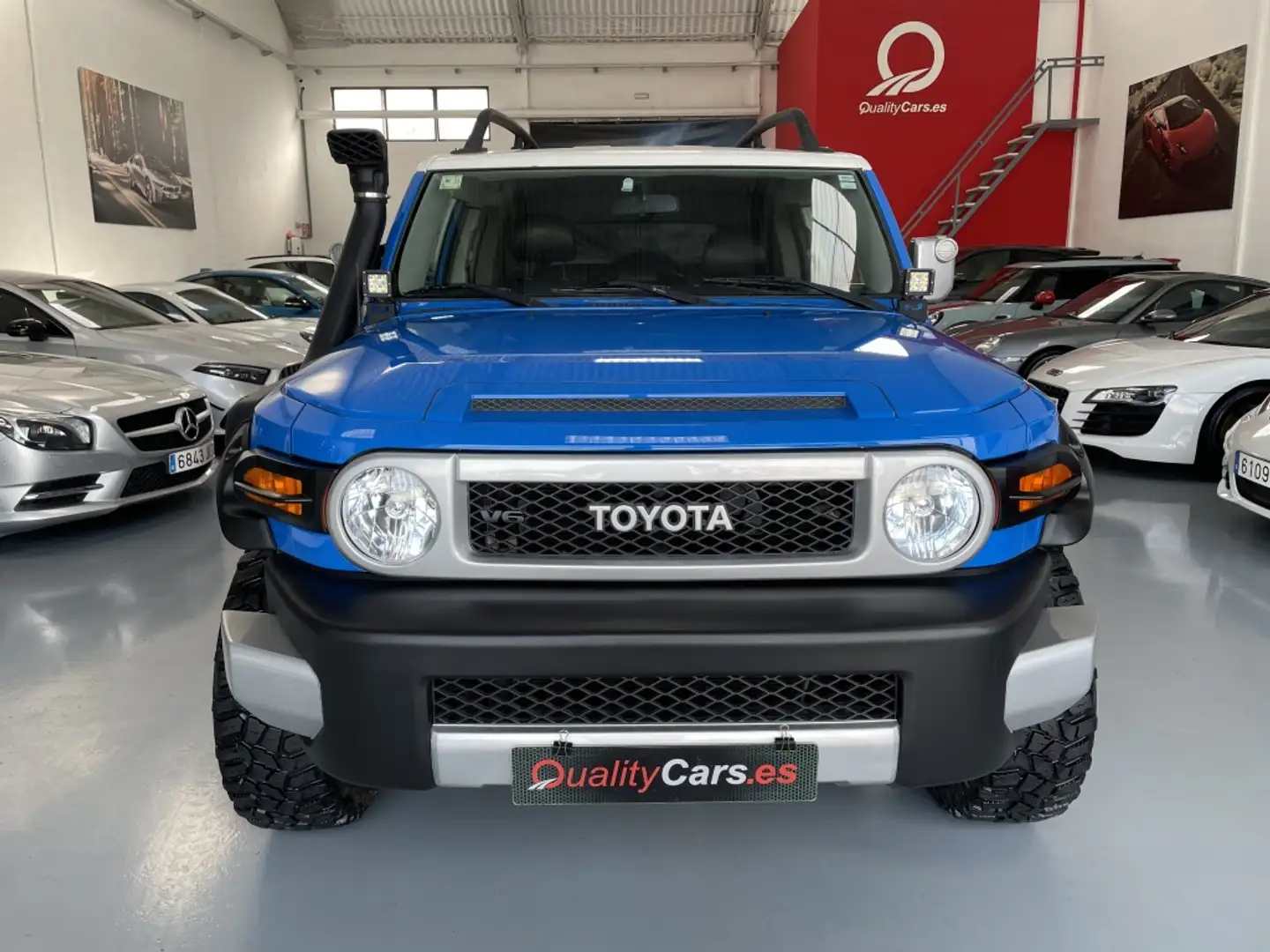 Toyota FJ Cruiser 4.0 V6 4WD Albastru - 2