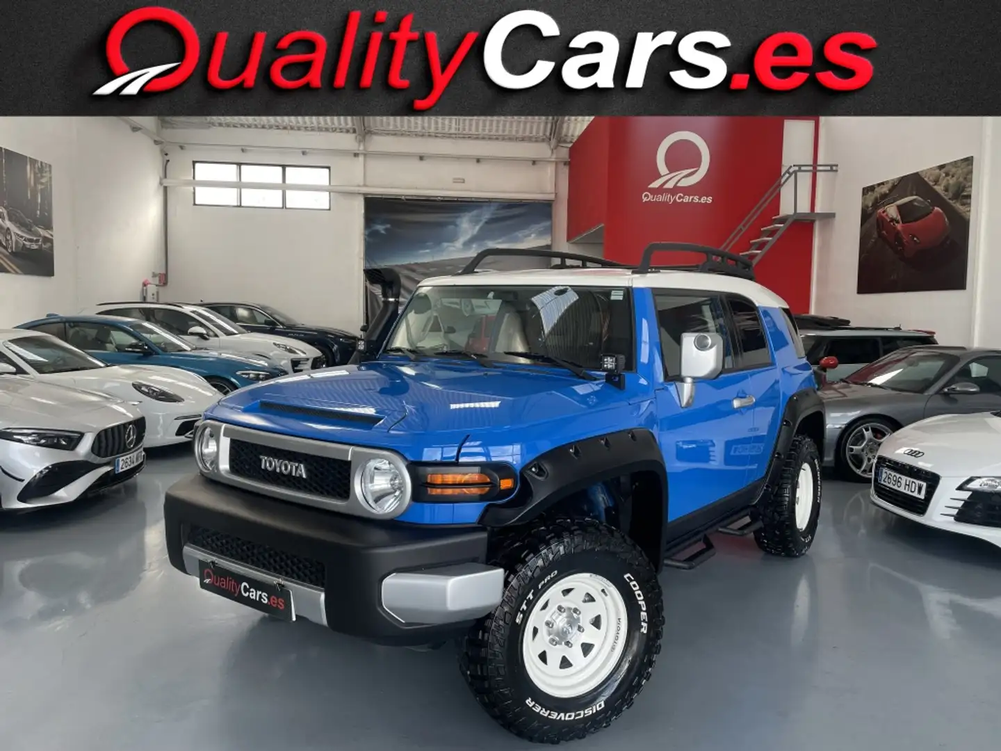 Toyota FJ Cruiser 4.0 V6 4WD Albastru - 1