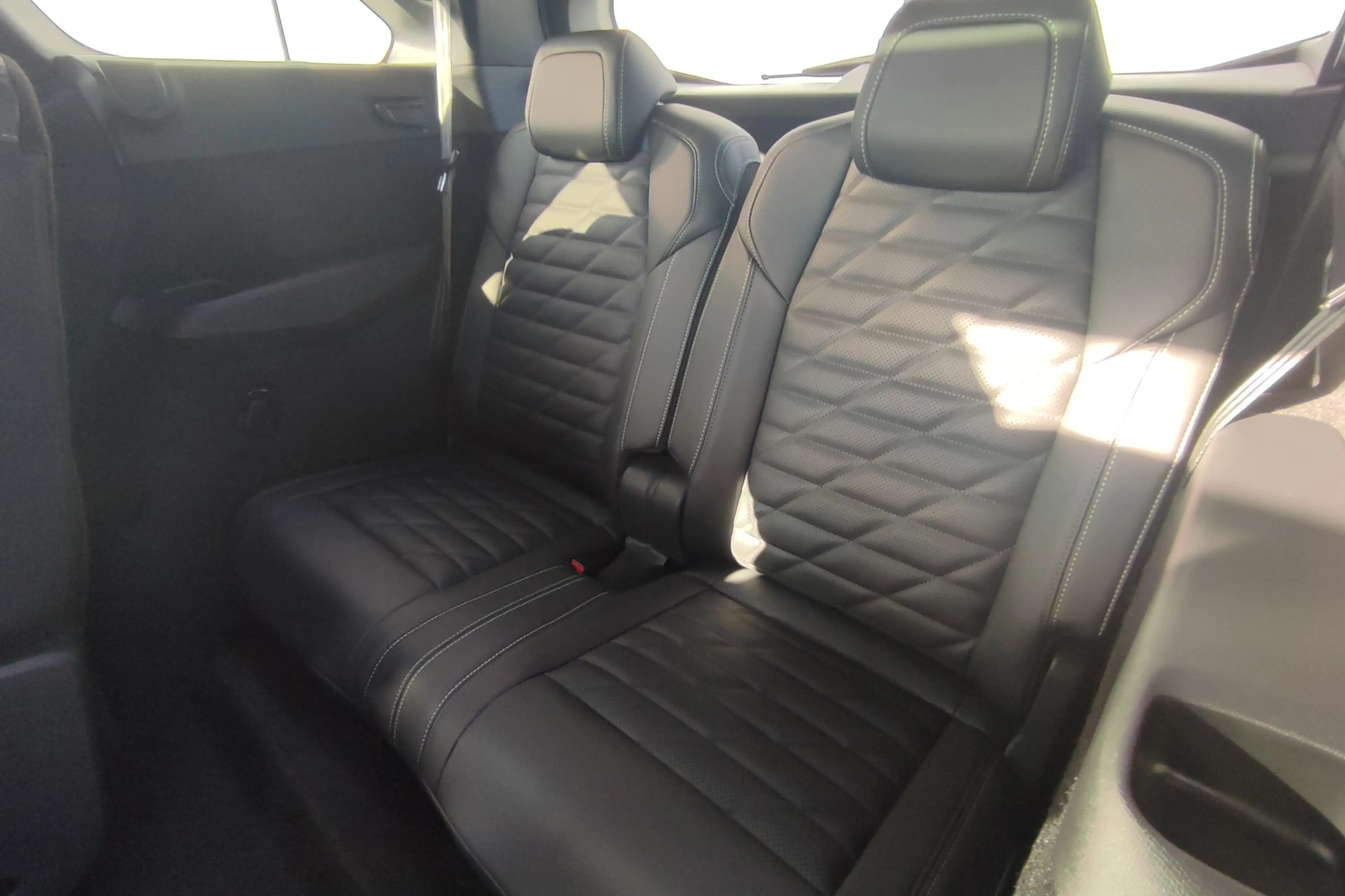 Peugeot 5008 e-5008 GT Exclusive 73 kWh | Lederen bekleding| Na — photo 13