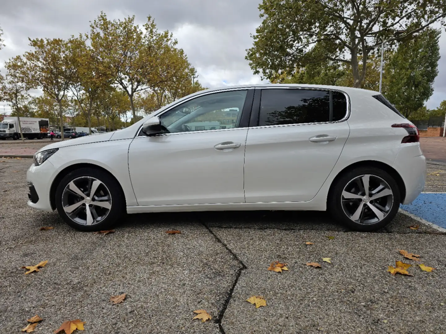 Peugeot 308 1.2 PureTech S&S Allure 130 Blanc - 2