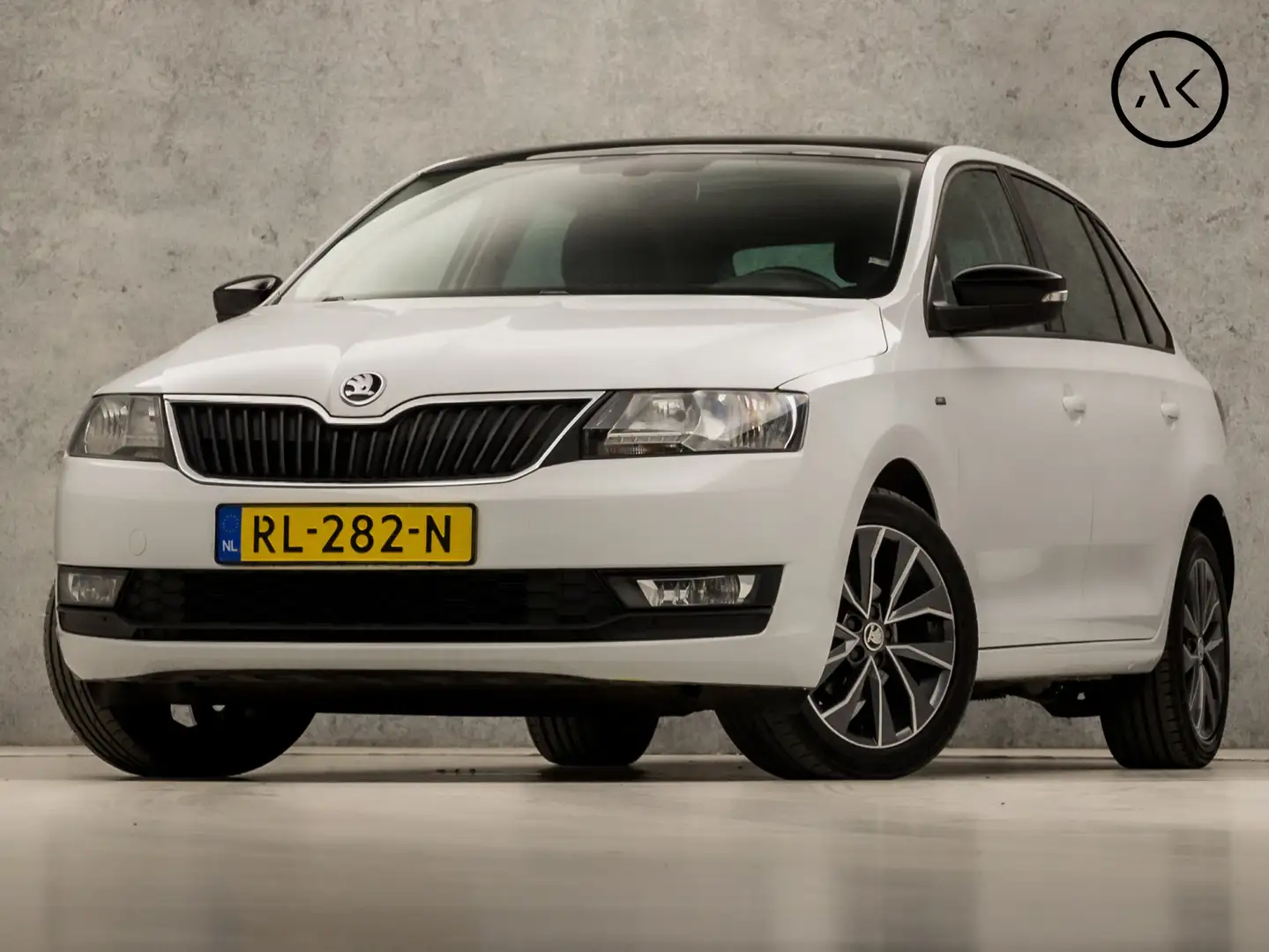 Skoda Rapid/Spaceback 1.0 TSI Greentech Sport Automaat (PANORAMADAK, NAV Wit - 1