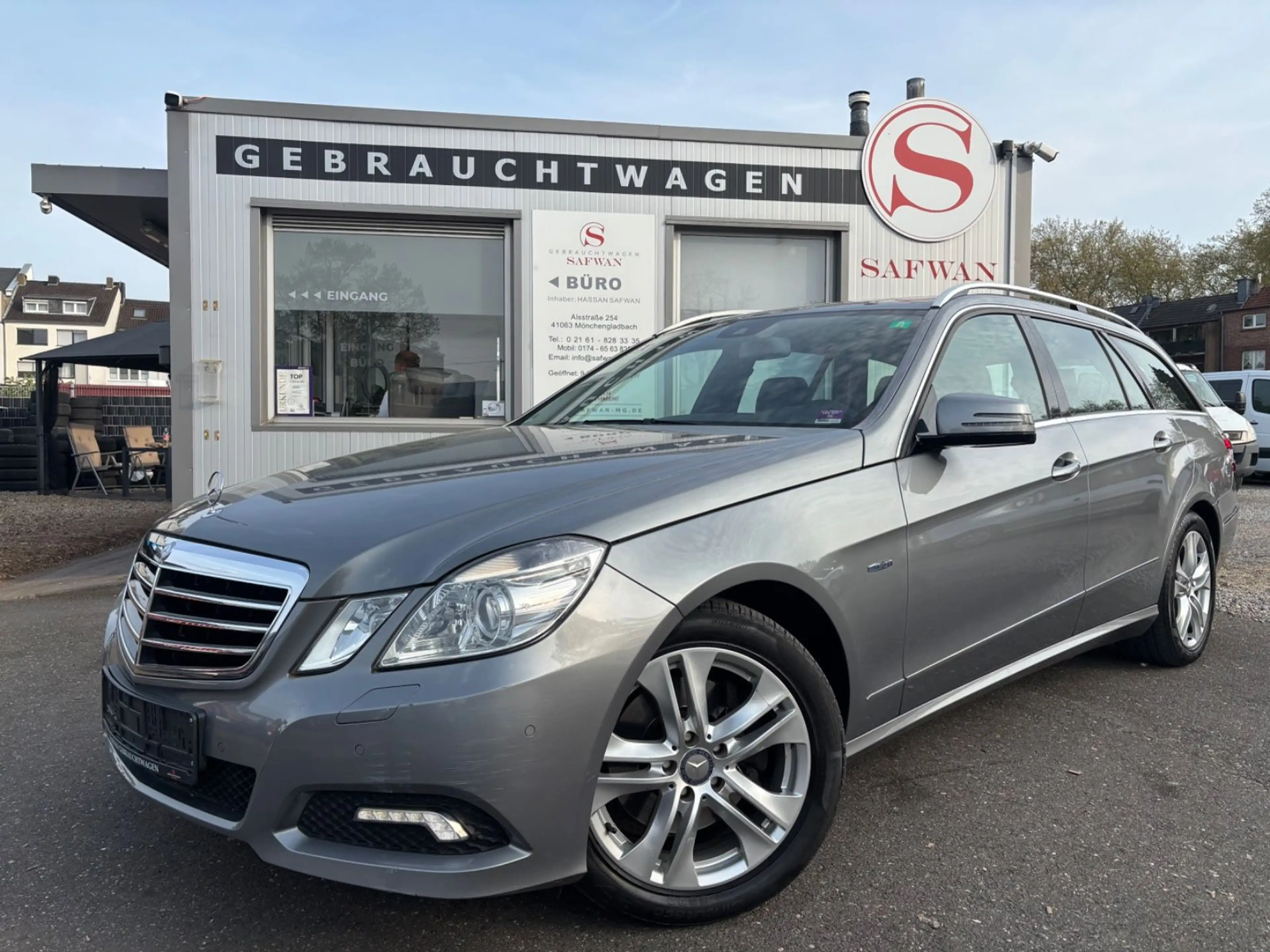 Mercedes-Benz E 250 CGI Avantgarde*SITZH*TLEDER*LRS*TEMP*NAVI* — photo 3