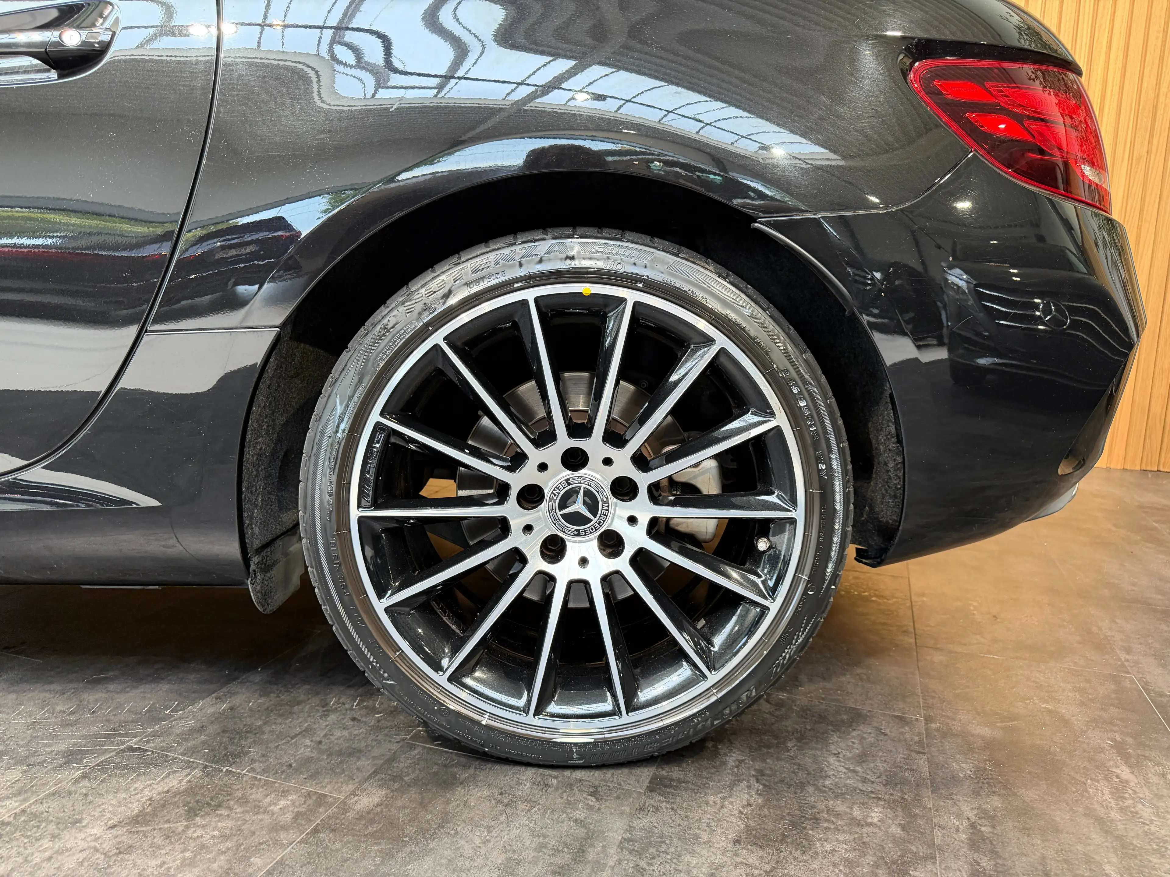 Mercedes-Benz SLC 180 SLC 180 AMG AIRSCRAF DODEHOEK CAMERA+PTS NAVI PRACHTIGE KLEURENCOMBINATIE — photo 9
