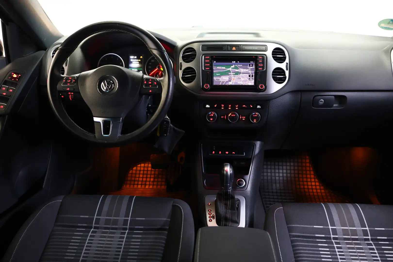 Volkswagen Tiguan 1.4 TSI ACT DSG NAVI CAMERA STOELVW PARKAST. CRUIS - 2