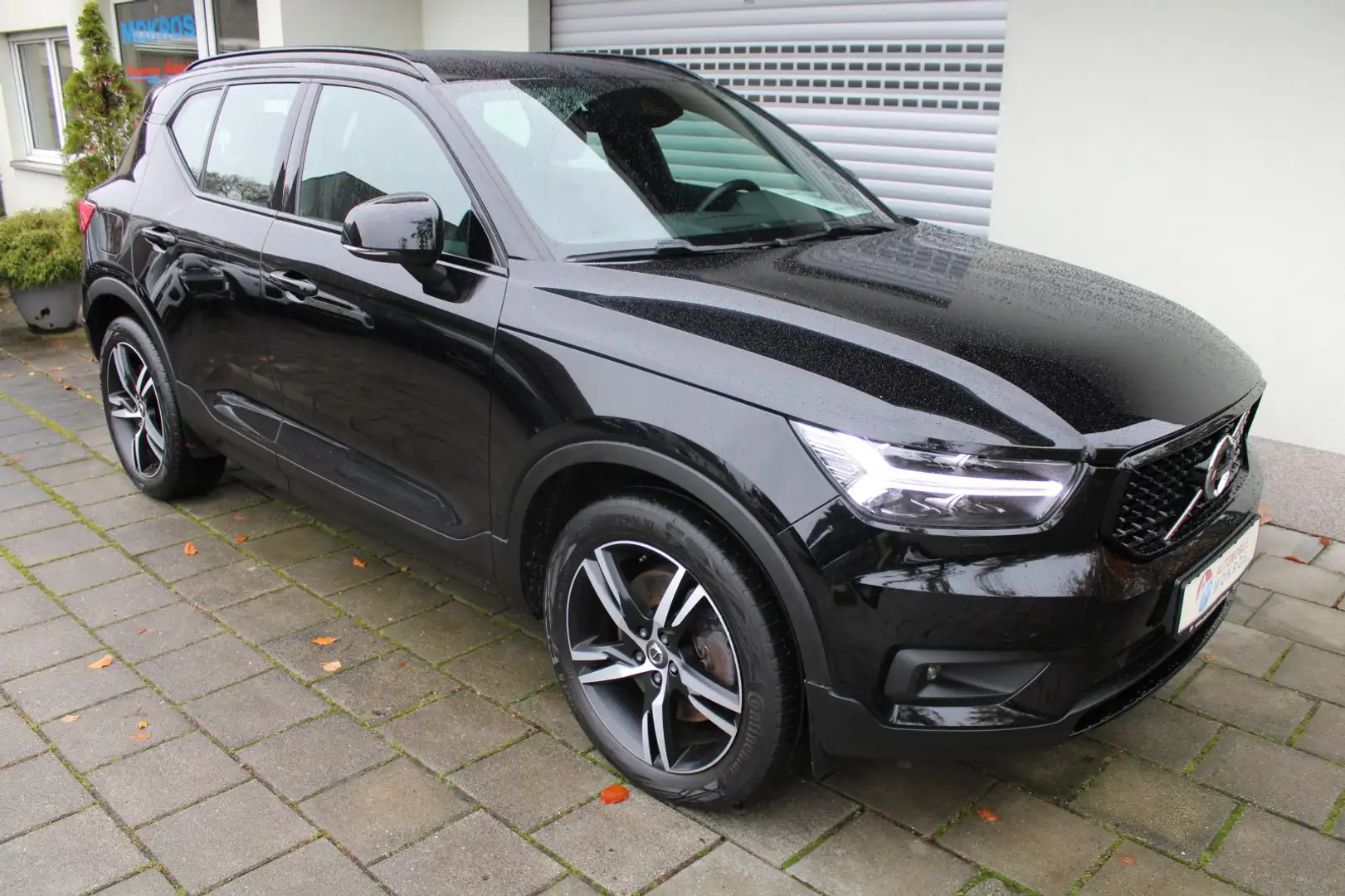 Volvo XC40 XC40 T5 Recharge DKG RDesign LED Navigation Leder Schwarz - 1