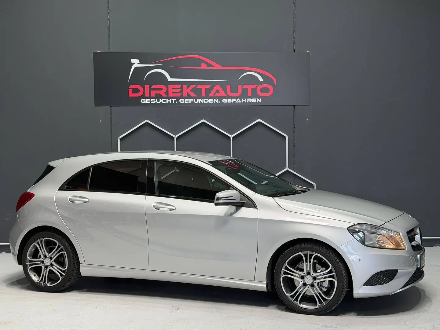 Mercedes-Benz A 200 A 200 CDI BlueEfficiency Grau - 1