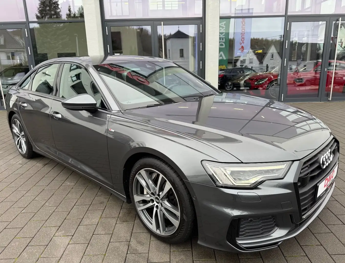 Audi A6 Lim. 50 TFSI e quattro 3x S line/Matrix/R-Kam Grijs - 2