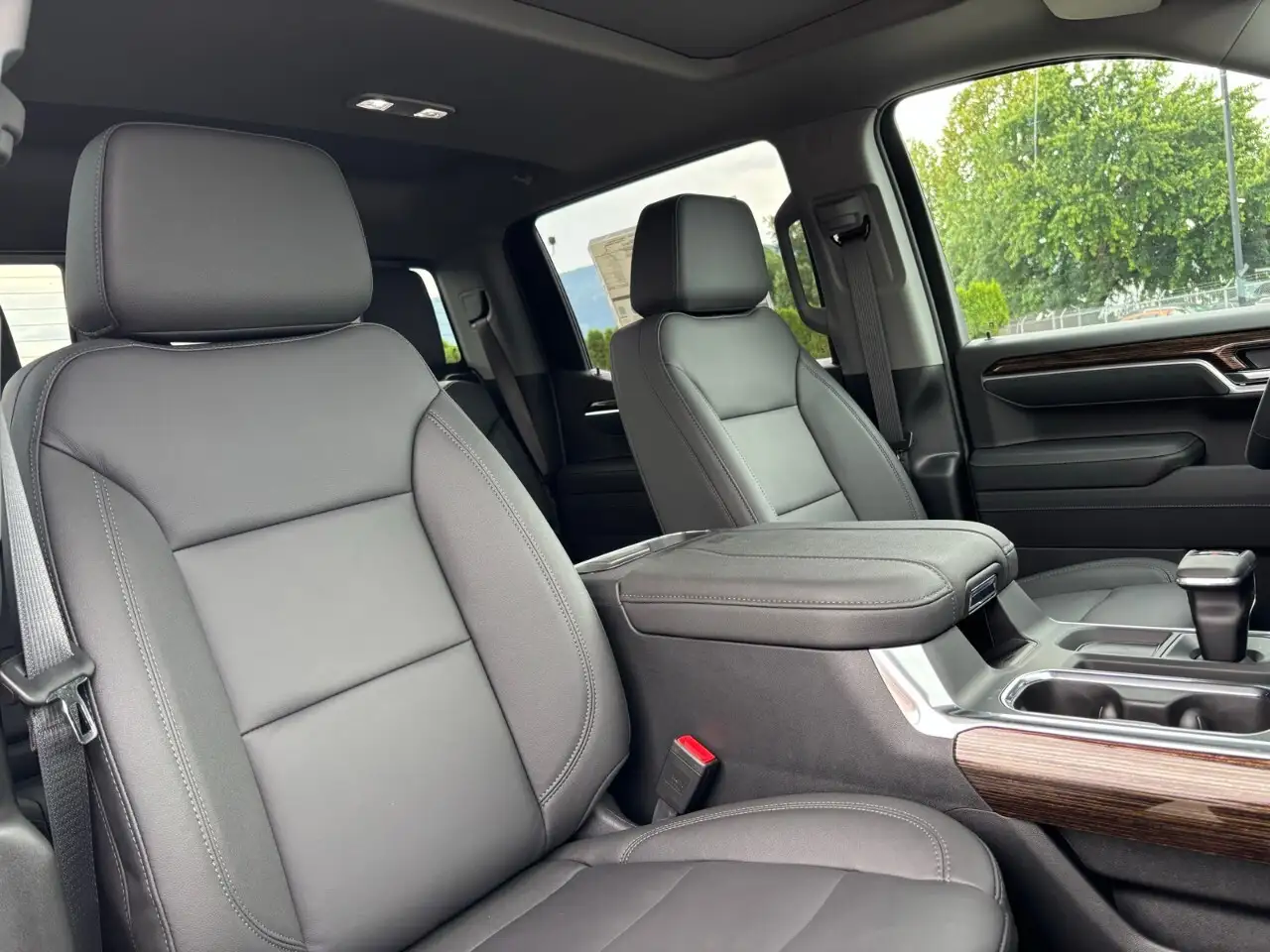 GMC Sierra 1500 снимка GMC Sierra 1500