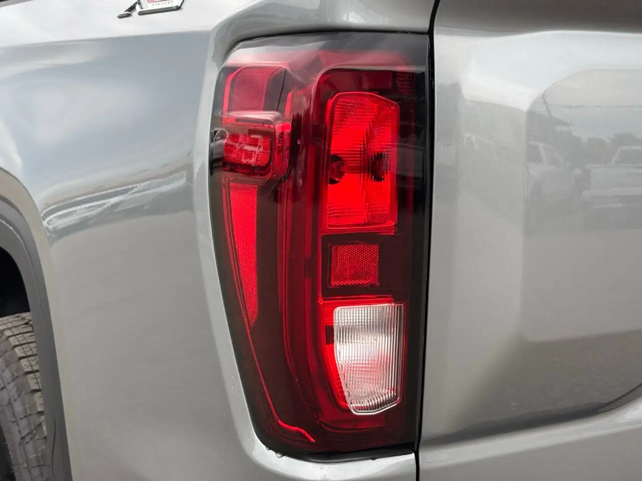GMC Sierra 1500 снимка GMC Sierra 1500