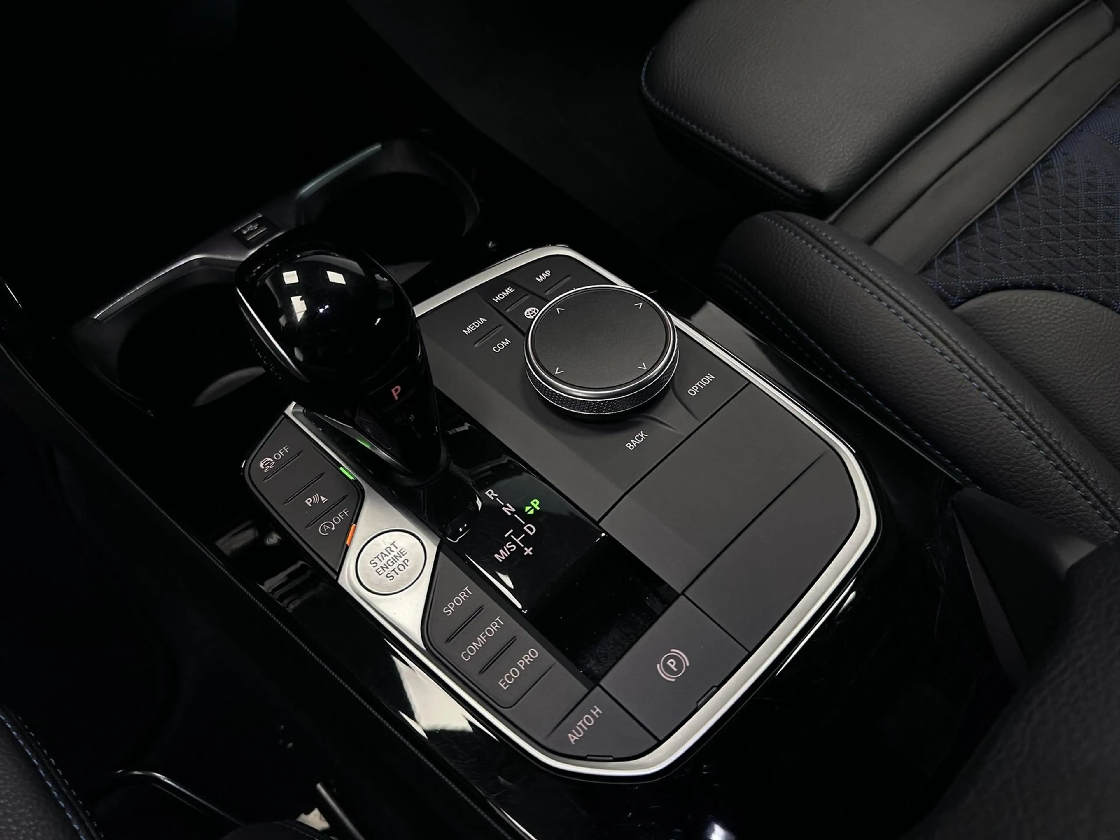 BMW 135 M135i*XDRIVE*CARPLAY*SHADOW*306 PK* — photo 12