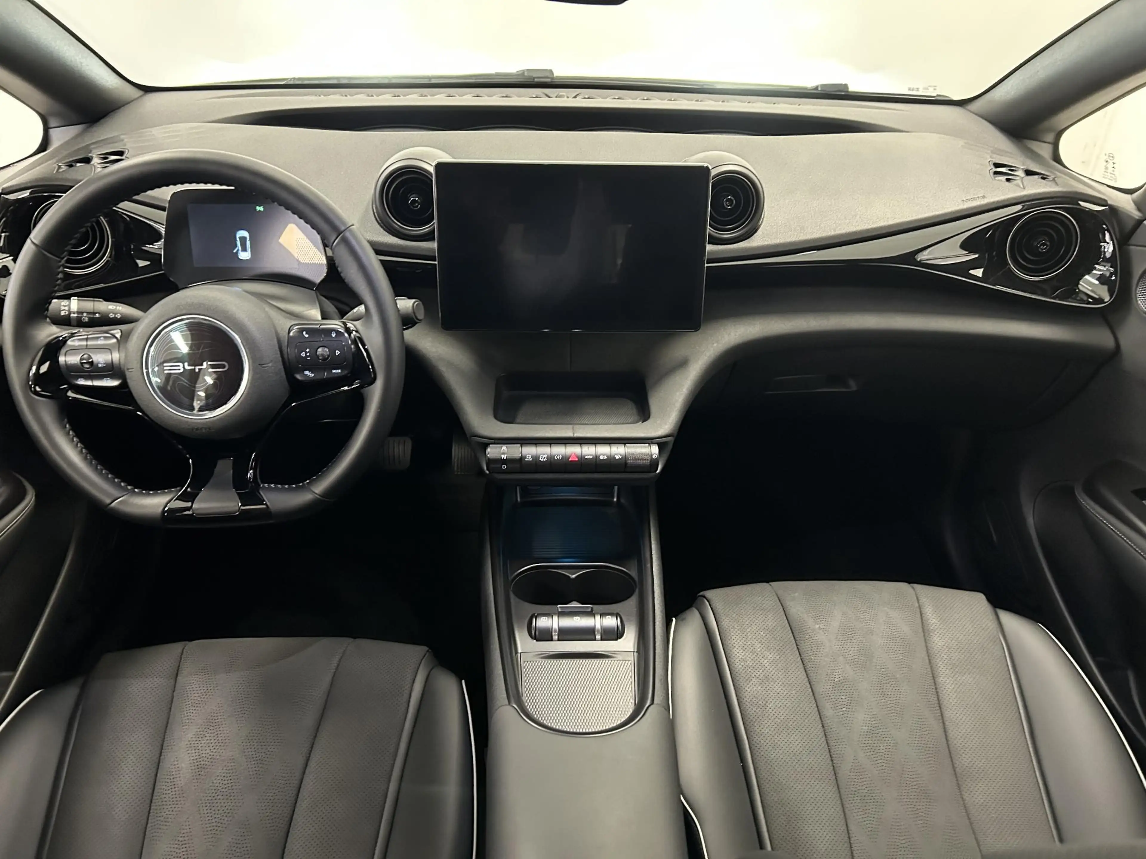 BYD Dolphin Comfort 60.4 kWh SOH 98% | Rondomzicht camera | LE — photo 3
