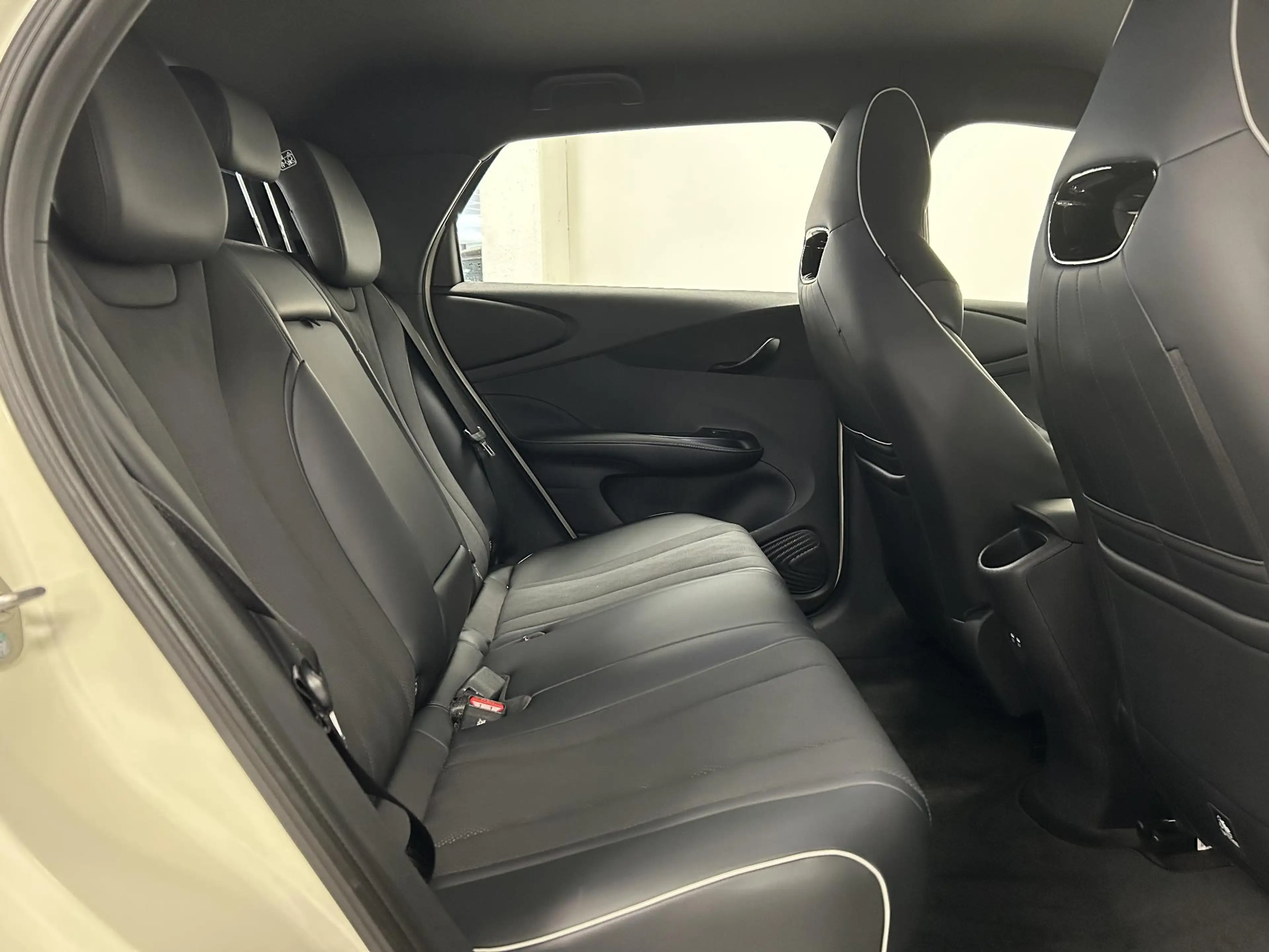 BYD Dolphin Comfort 60.4 kWh SOH 98% | Rondomzicht camera | LE — photo 31