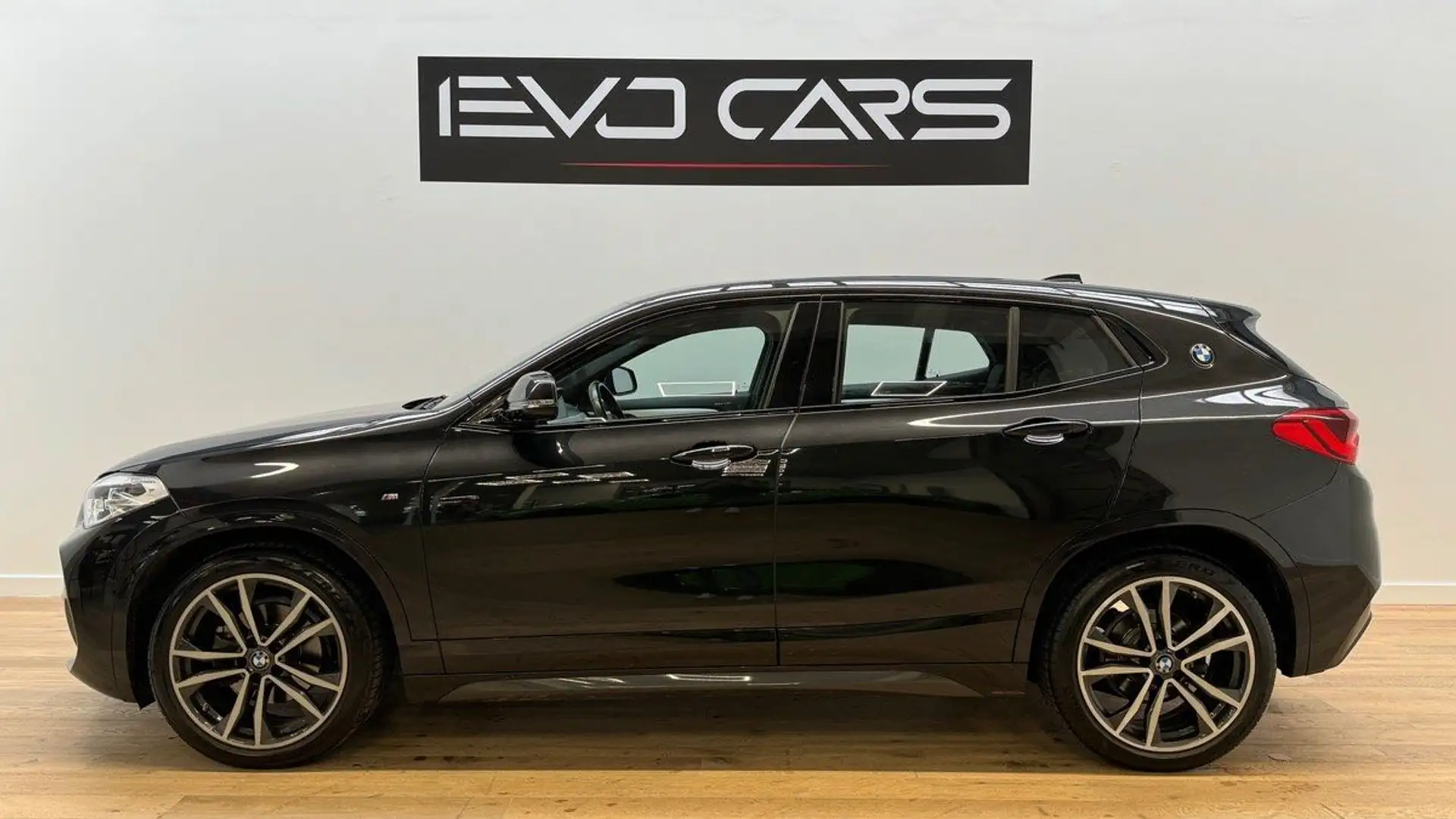 BMW X2 18i 1.5 136 ch / Pack M / Accès confort / Caméra / Noir - 2