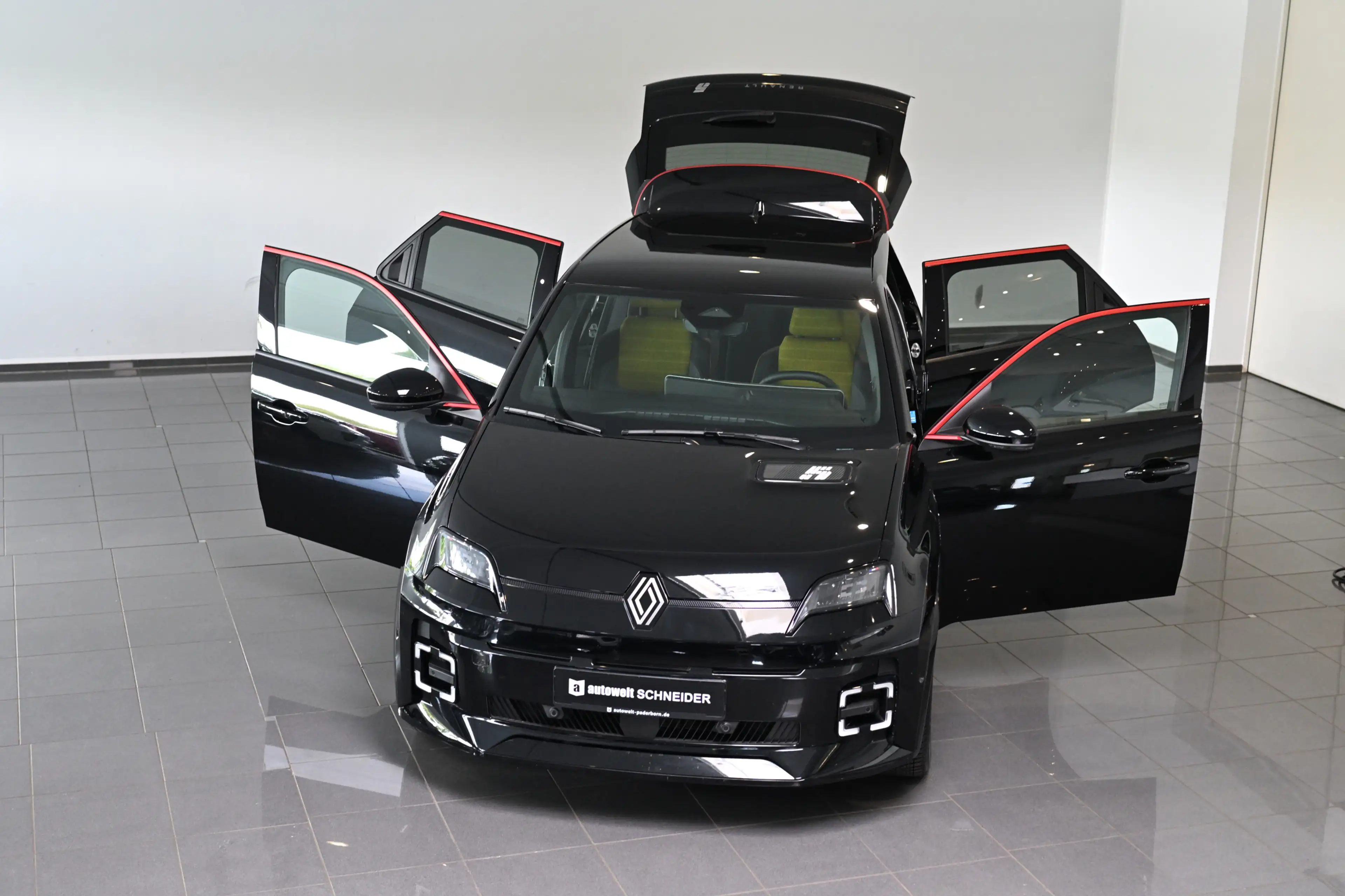 Renault R 5 E-Tech 150 Comfort Range Iconic Five ACC 18 — photo 5