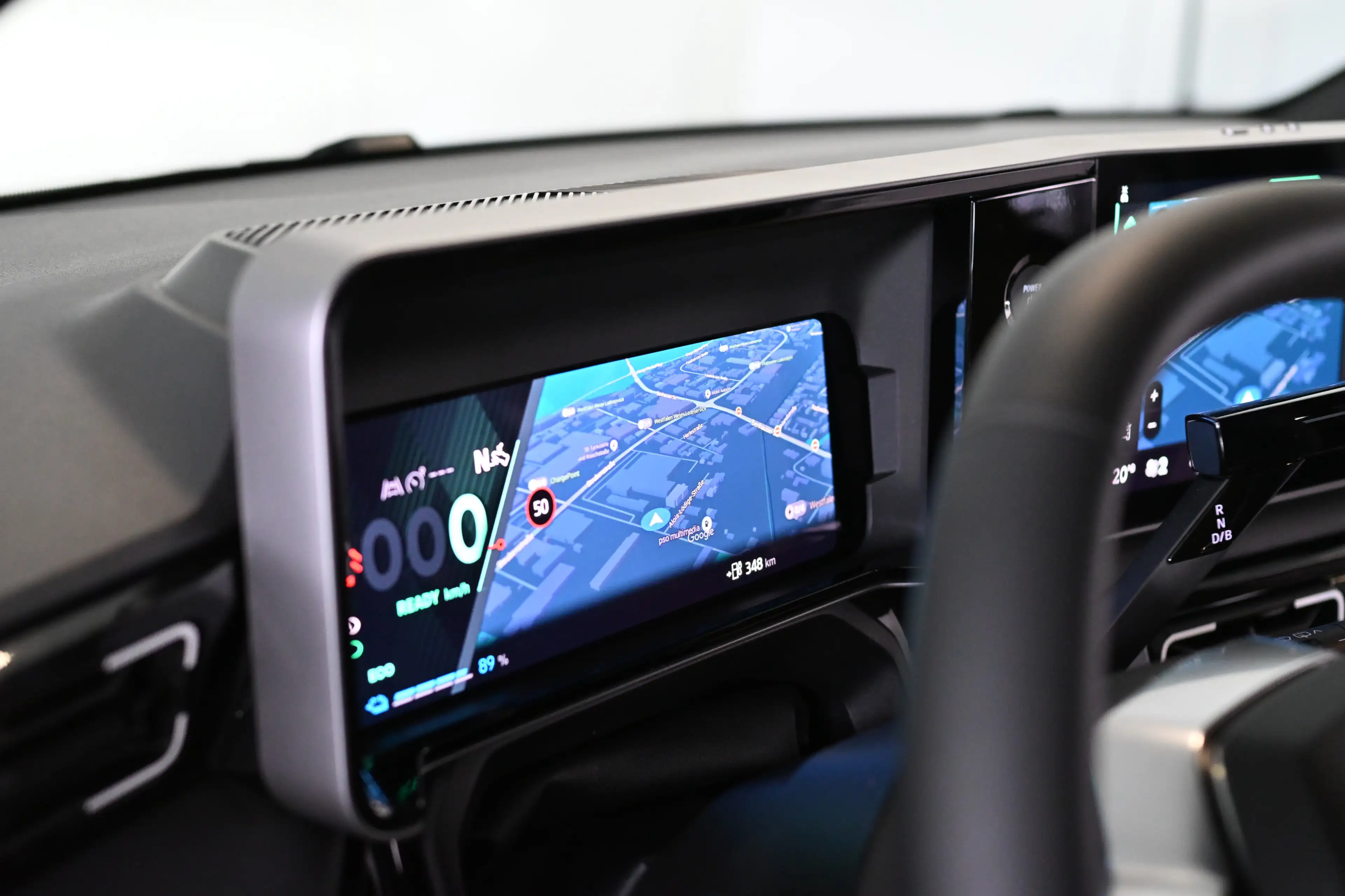Renault R 5 E-Tech 150 Comfort Range Iconic Five ACC 18 — photo 14