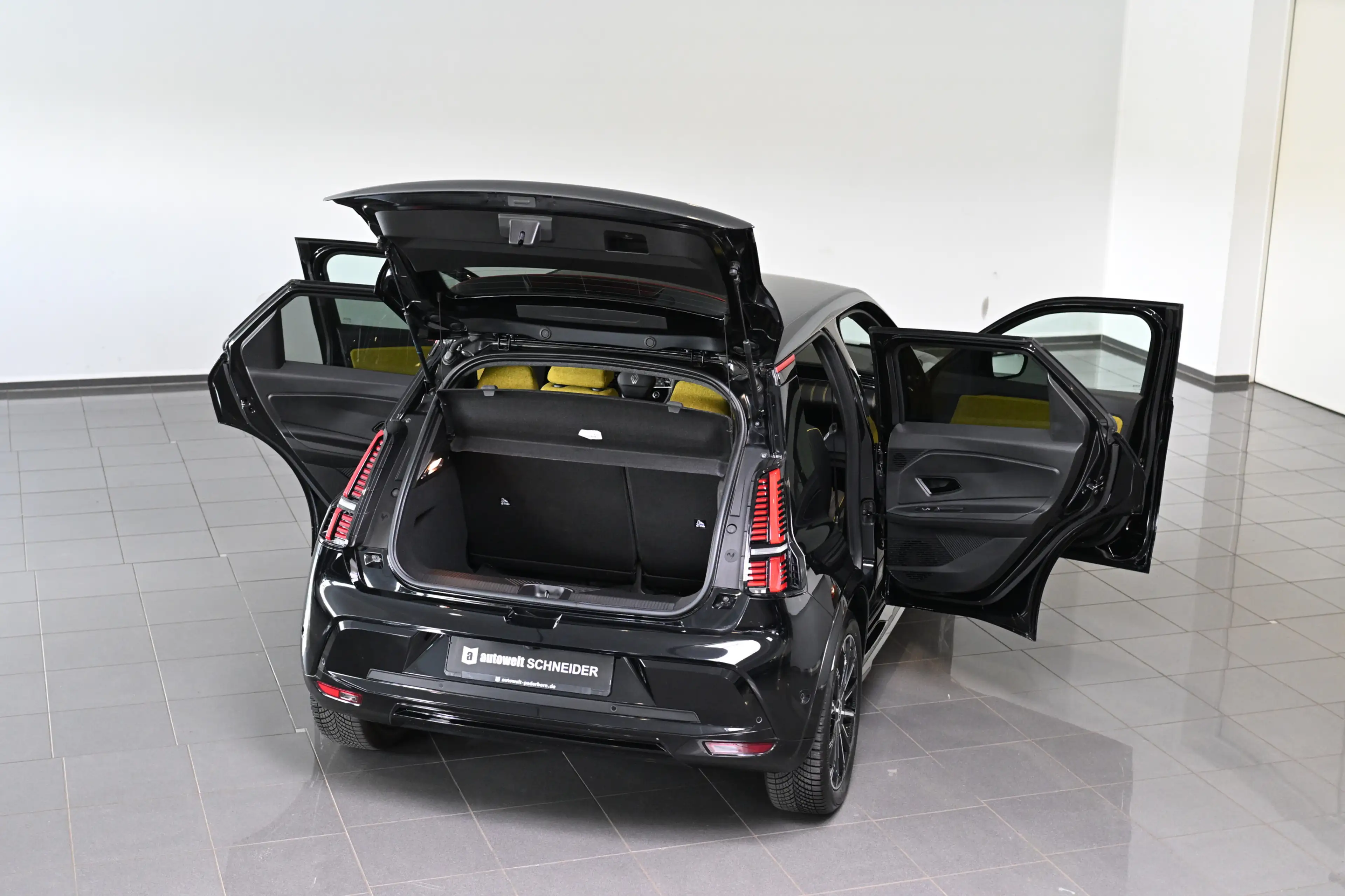 Renault R 5 E-Tech 150 Comfort Range Iconic Five ACC 18 — photo 6
