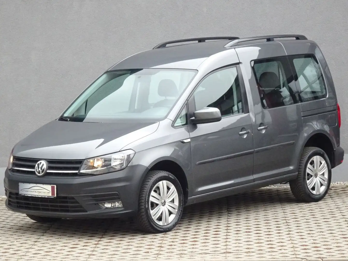 Volkswagen Caddy 2,0 TDI 4Motion Trendline/SH/Navi/PDC Grau - 1