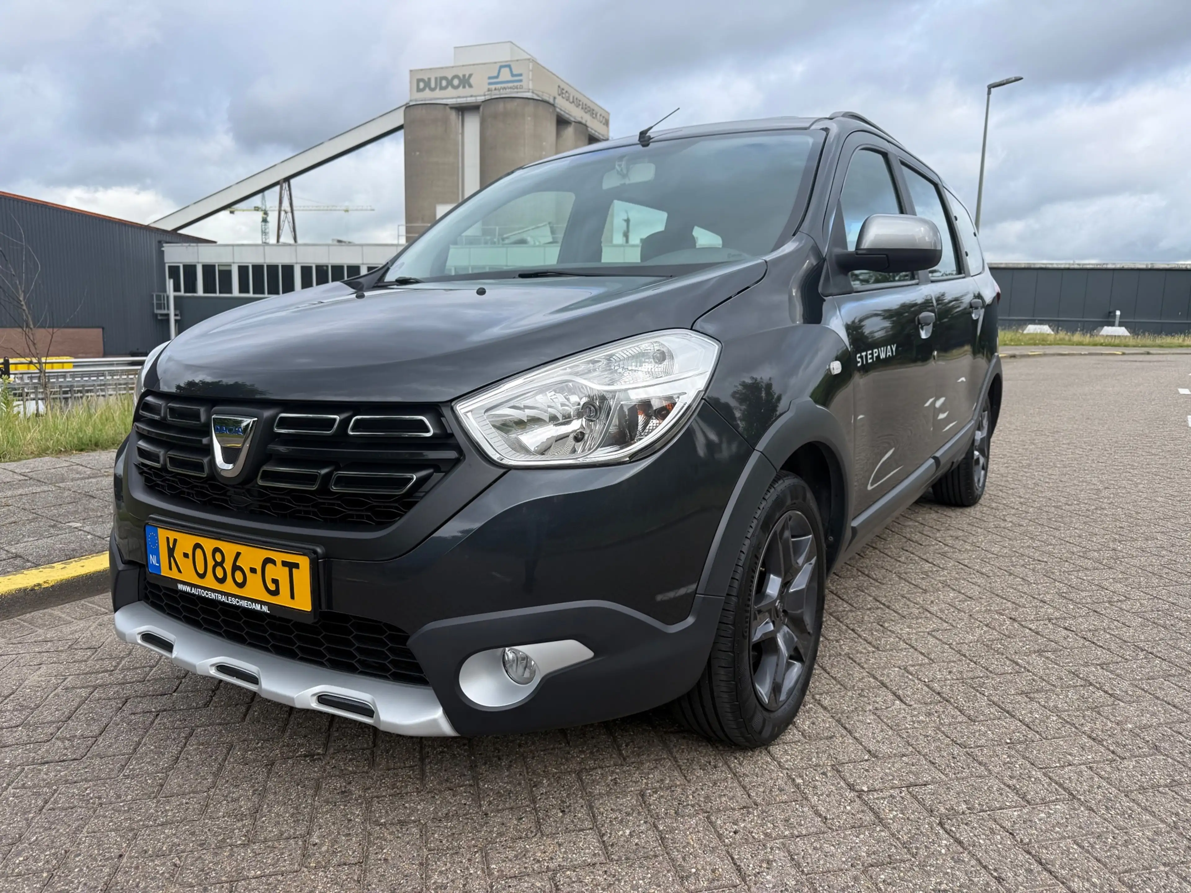 Dacia Lodgy 1.2 TCe Série Limitée Stepway 7p. — photo 14