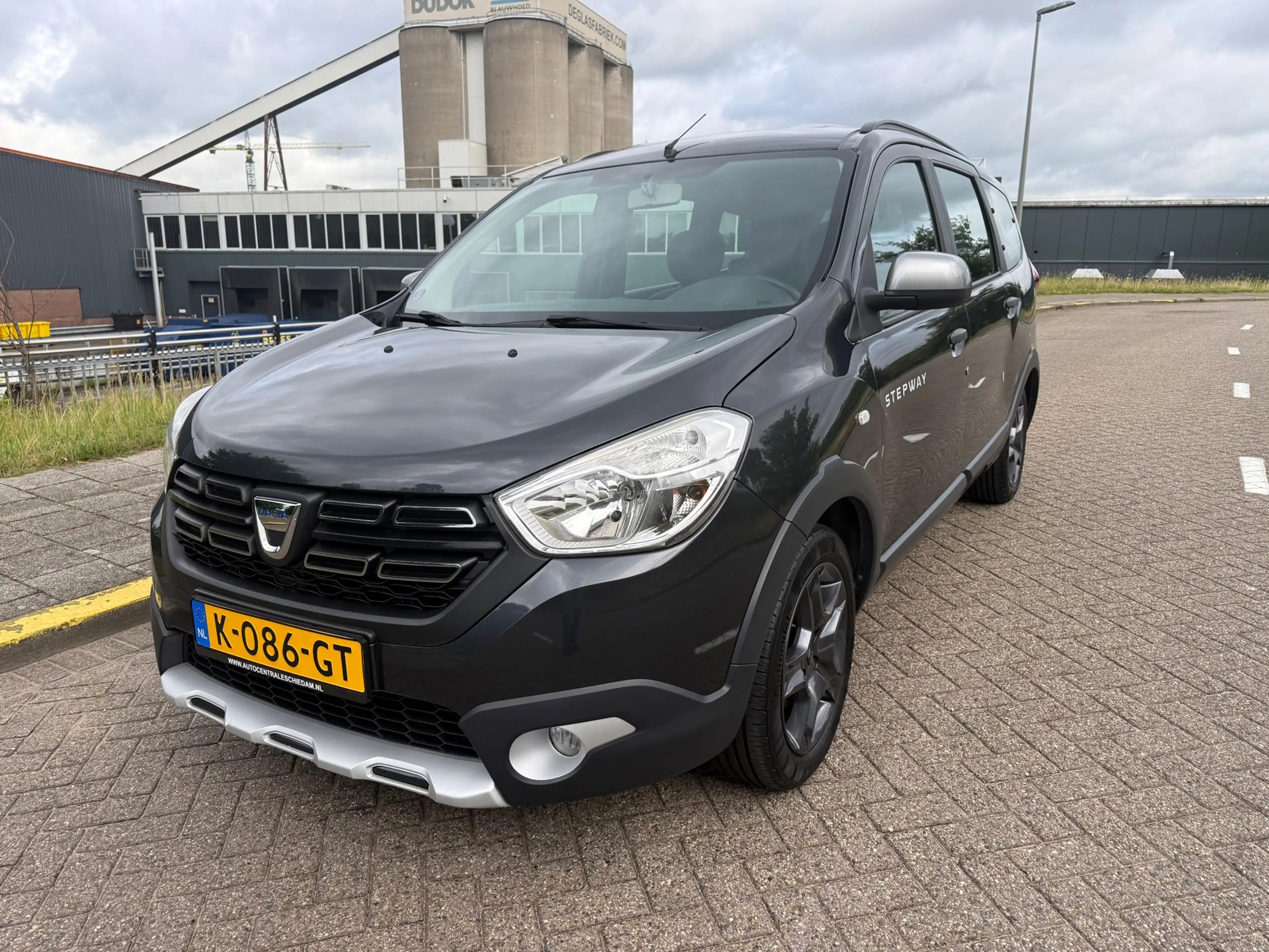 Dacia Lodgy 1.2 TCe Série Limitée Stepway 7p. — photo 10