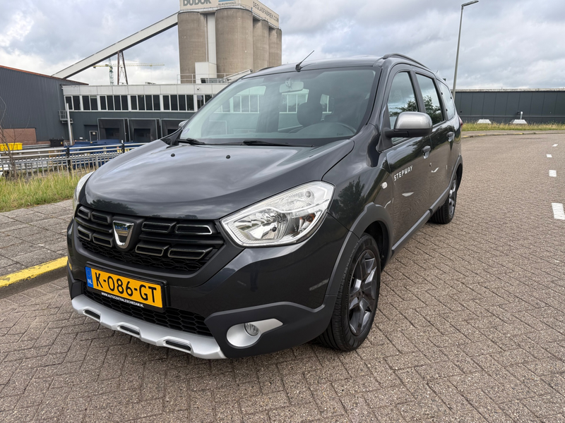 Dacia Lodgy 1.2 TCe Série Limitée Stepway 7p. — photo 10