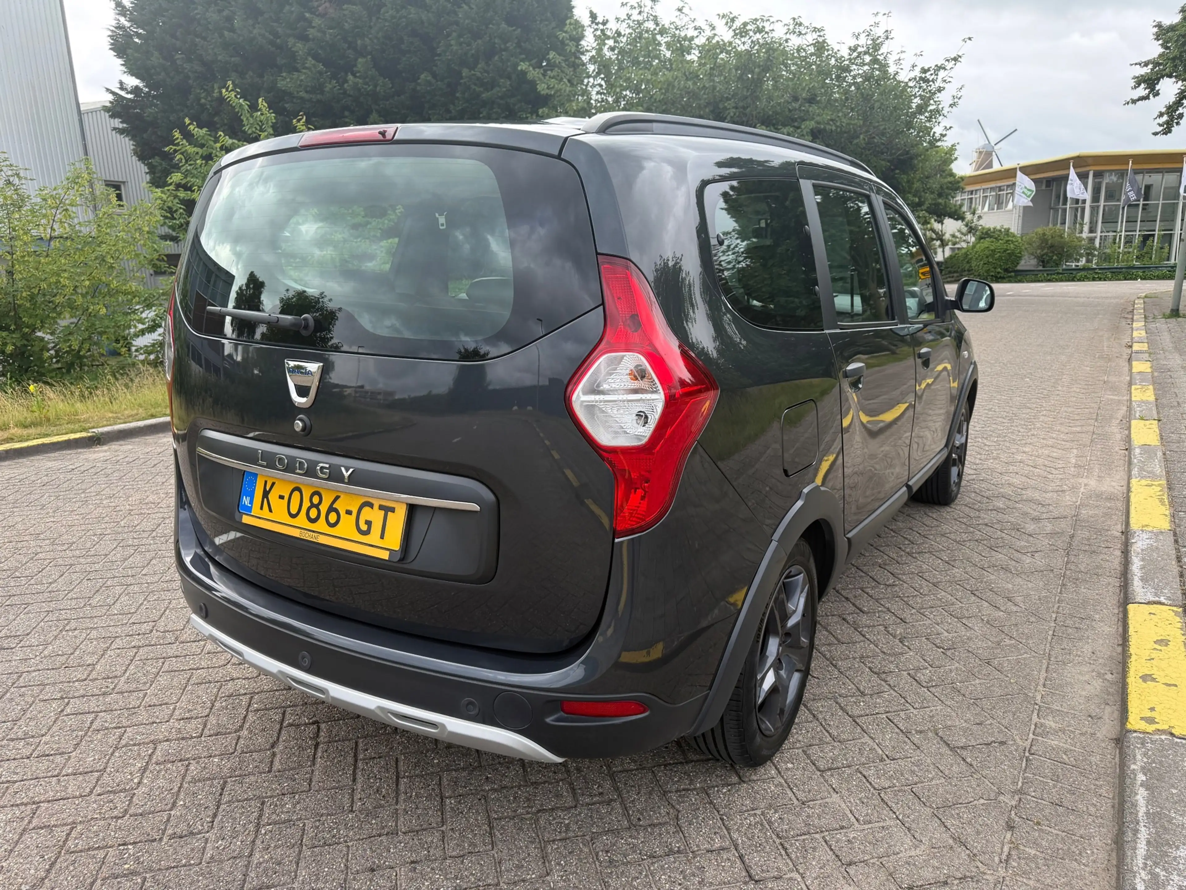 Dacia Lodgy 1.2 TCe Série Limitée Stepway 7p. — photo 2