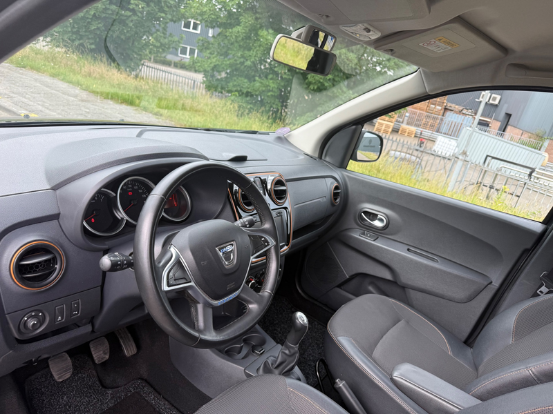 Dacia Lodgy 1.2 TCe Série Limitée Stepway 7p. — photo 3