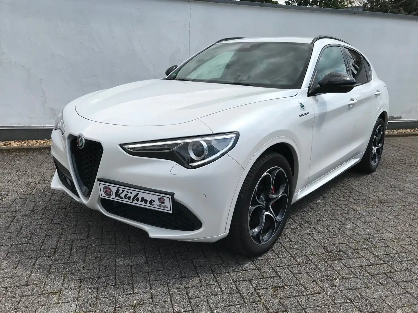 Alfa Romeo Stelvio MY 20 Stelvio 2.0 Turbo 16V 206kW Super AT8-Q4 Weiß - 2