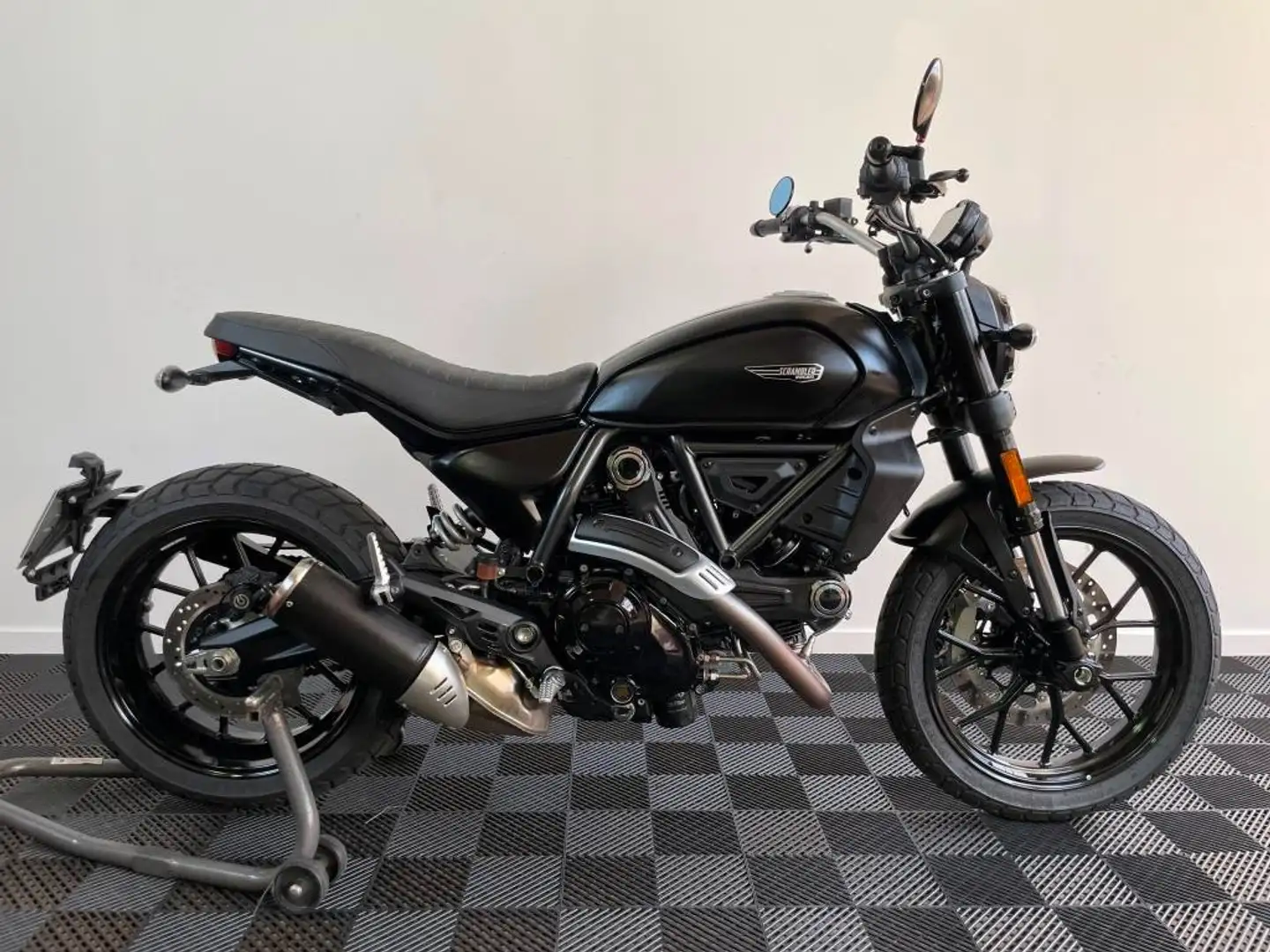 Ducati Scrambler Icon Dark + Tva Récupérable Zwart - 1
