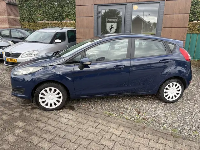 Ford Fiesta view 3