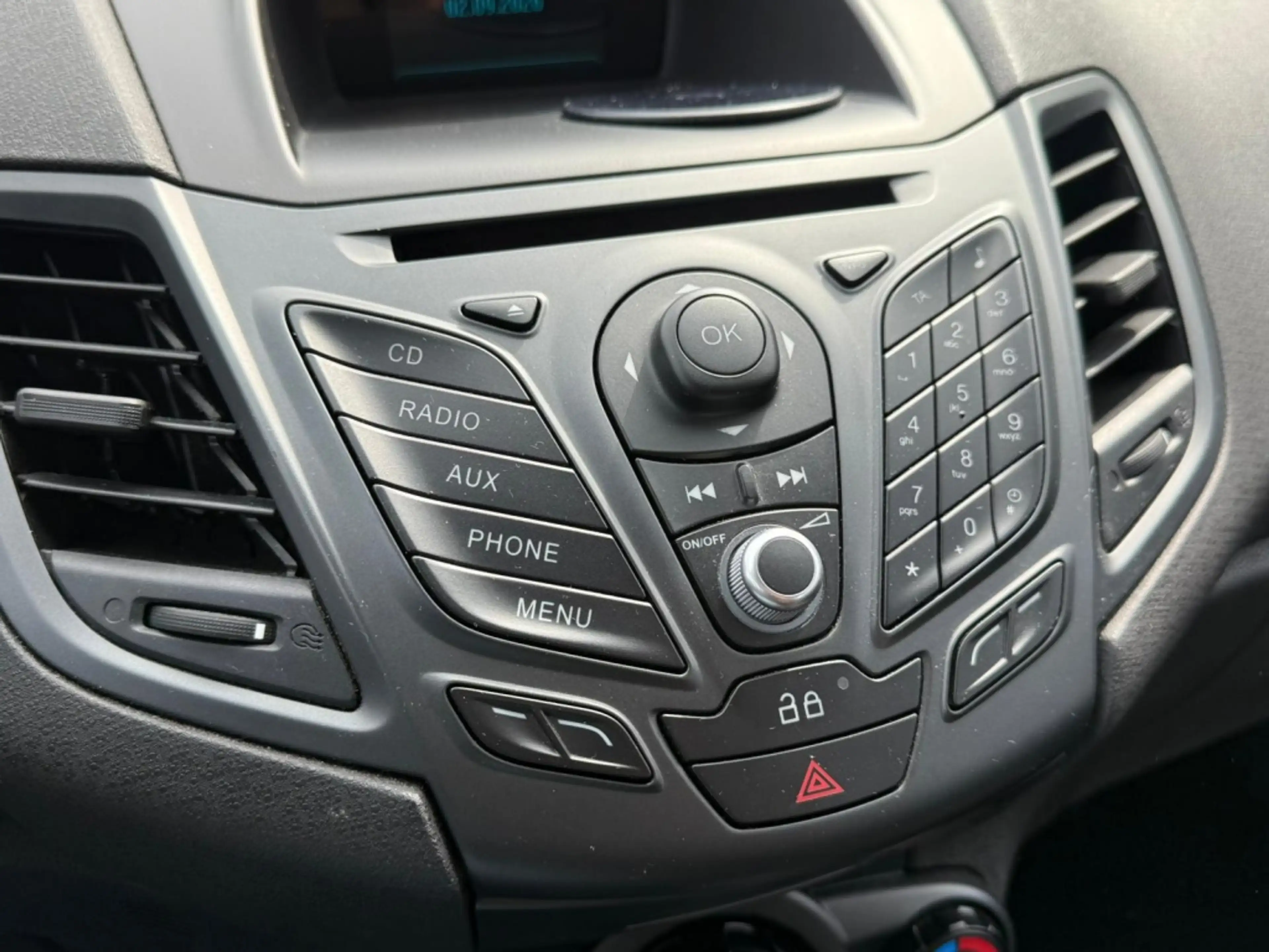 Ford Fiesta 1.0 Style — photo 5