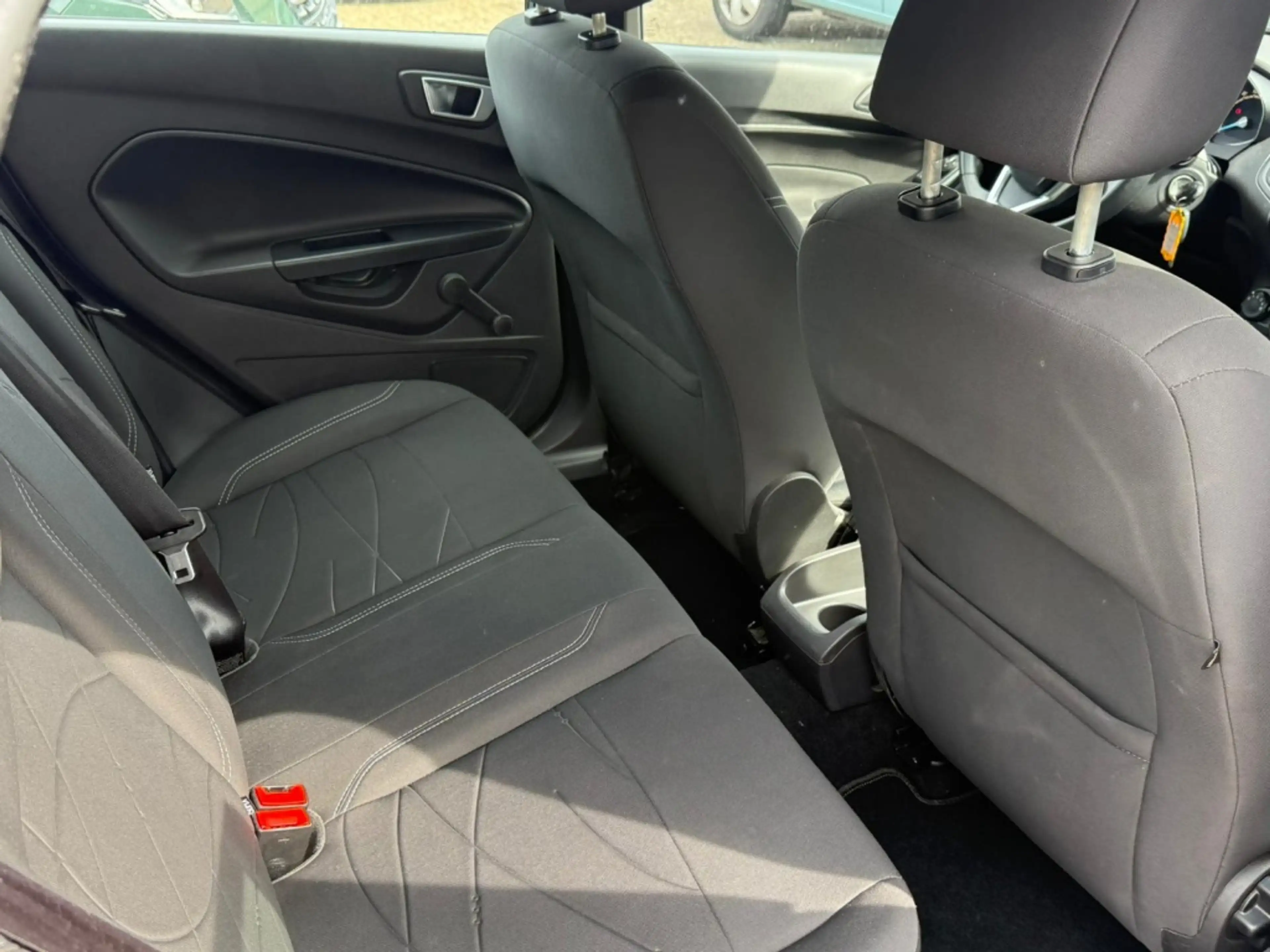 Ford Fiesta 1.0 Style — photo 7