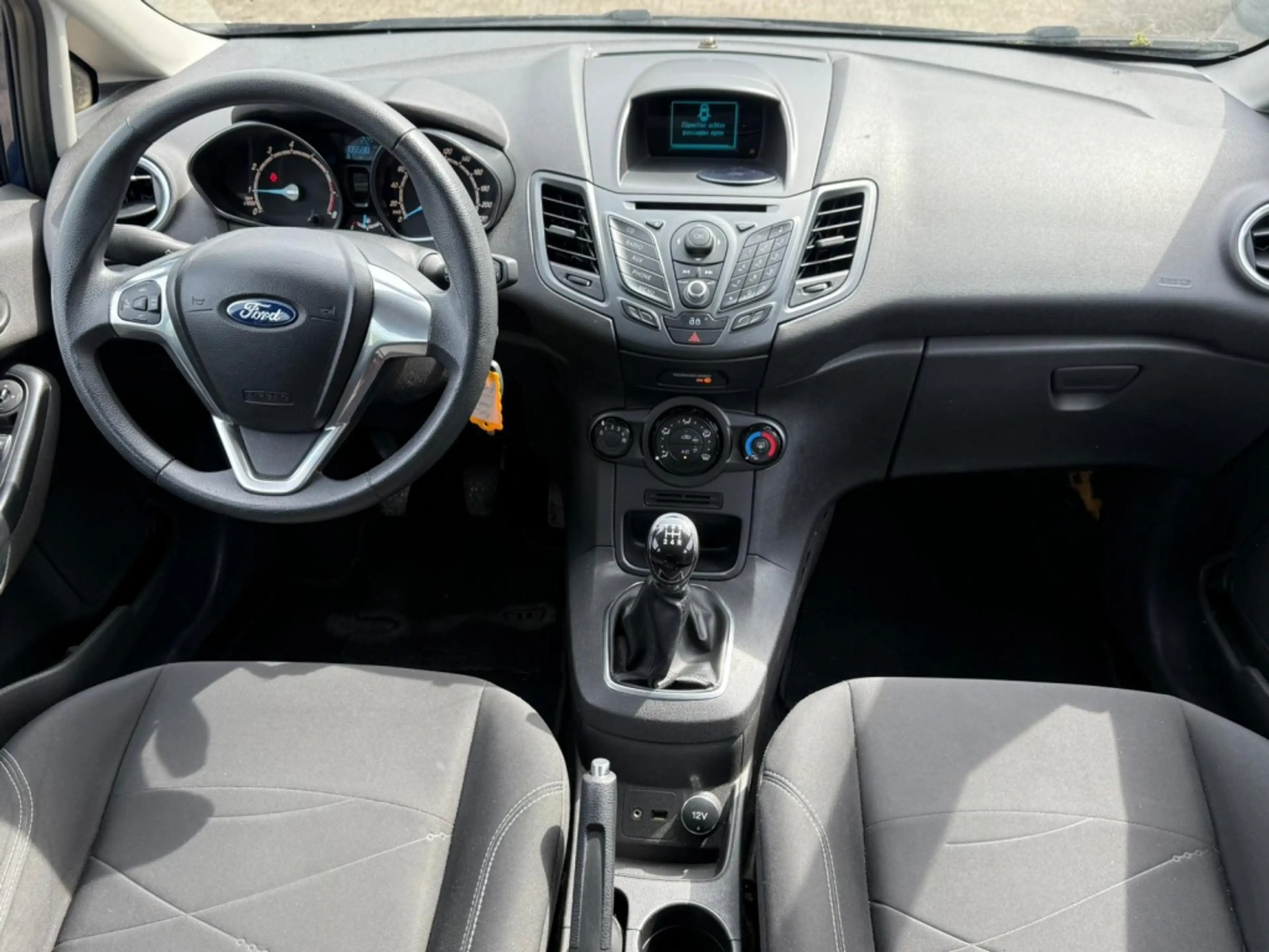 Ford Fiesta 1.0 Style — photo 9