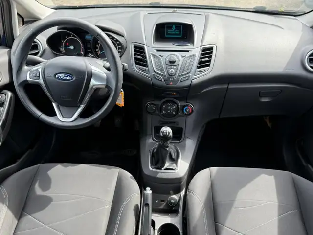 Ford Fiesta view 9