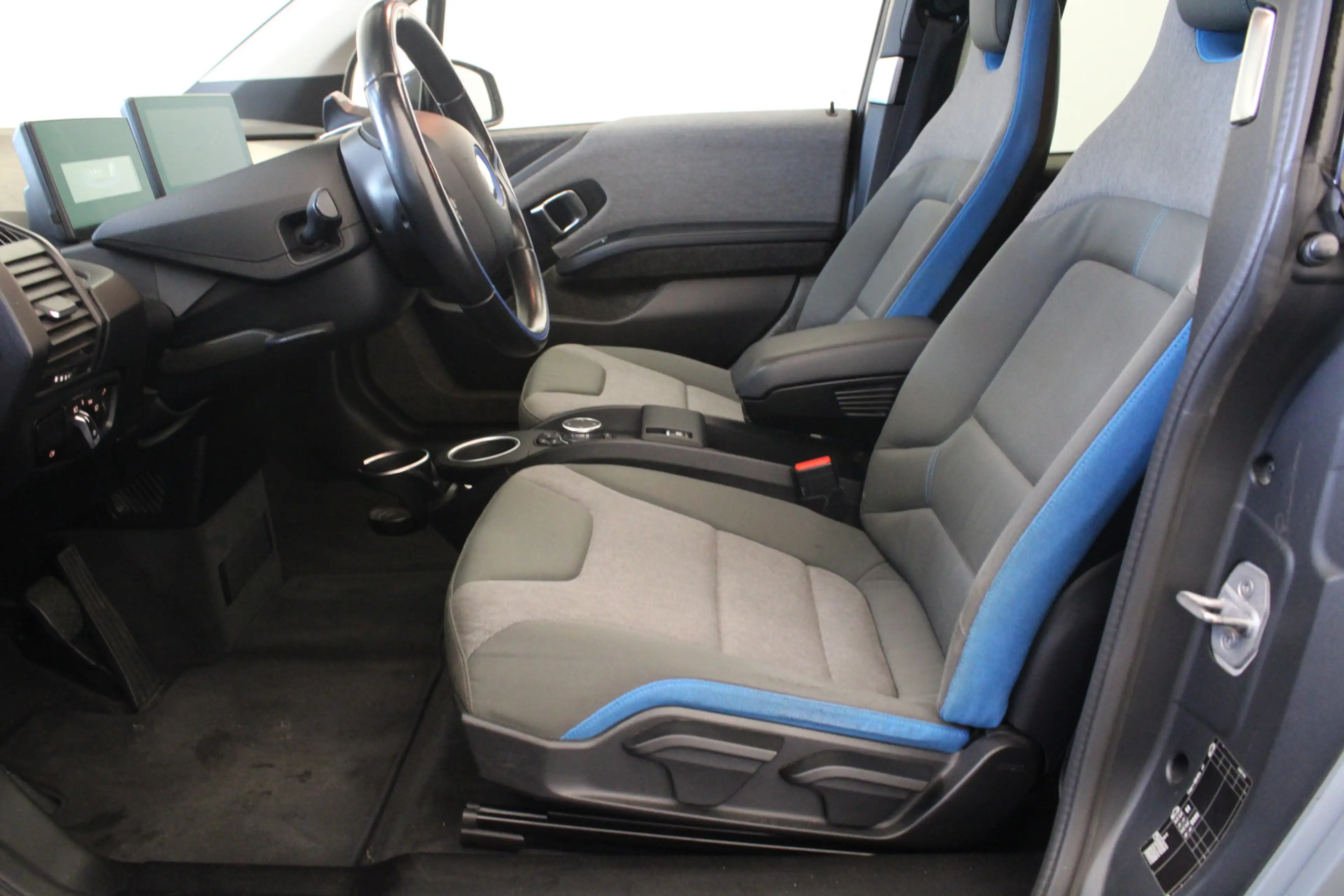 BMW i3 Basis Comfort Advance 22 kWh |Pano|Stoelverw.| — photo 12